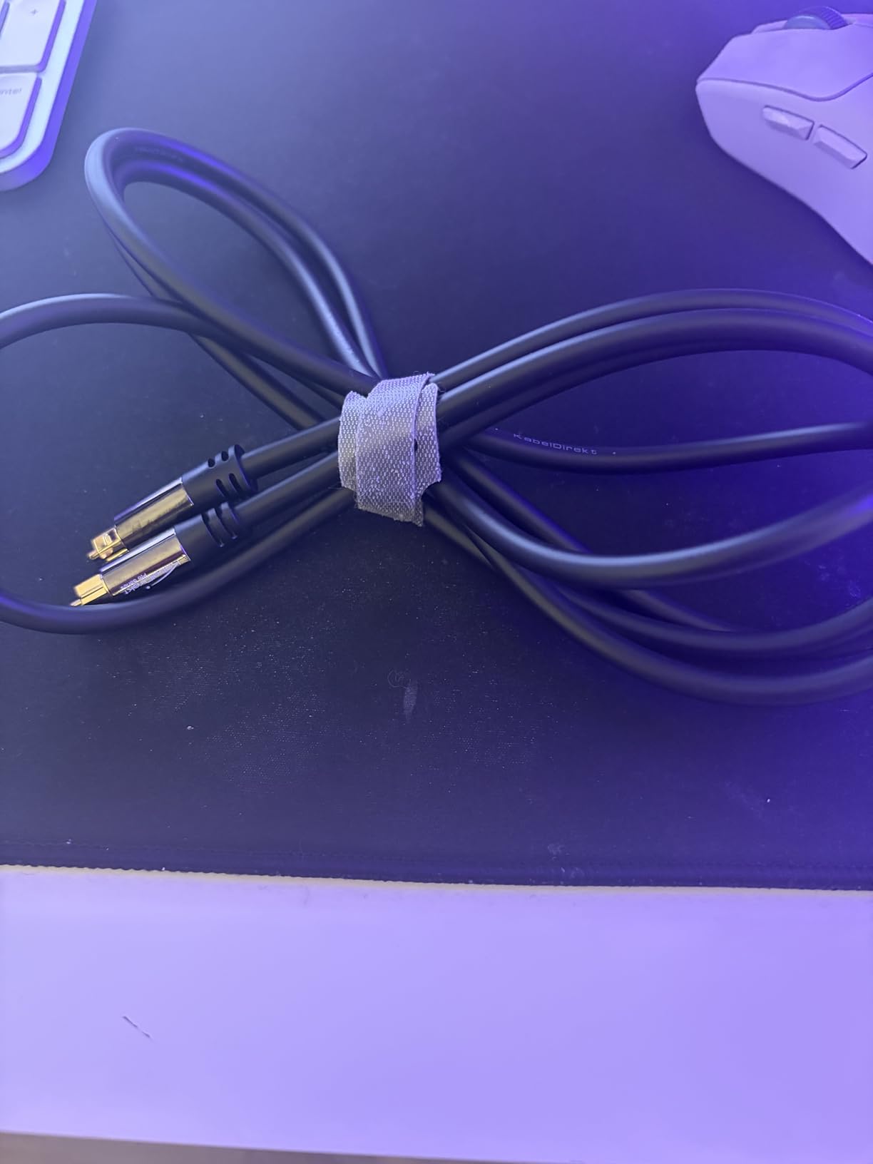 KabelDirekt TOSLINK - Optical Audio Cable - 6ft - Fiber Optic Cord, S/PDIF Digital Audio Optical Cable for Soundbar, Stereo Systems, Home Cinema, Xbox One/PS4 - Designed in Germany customer photo 2