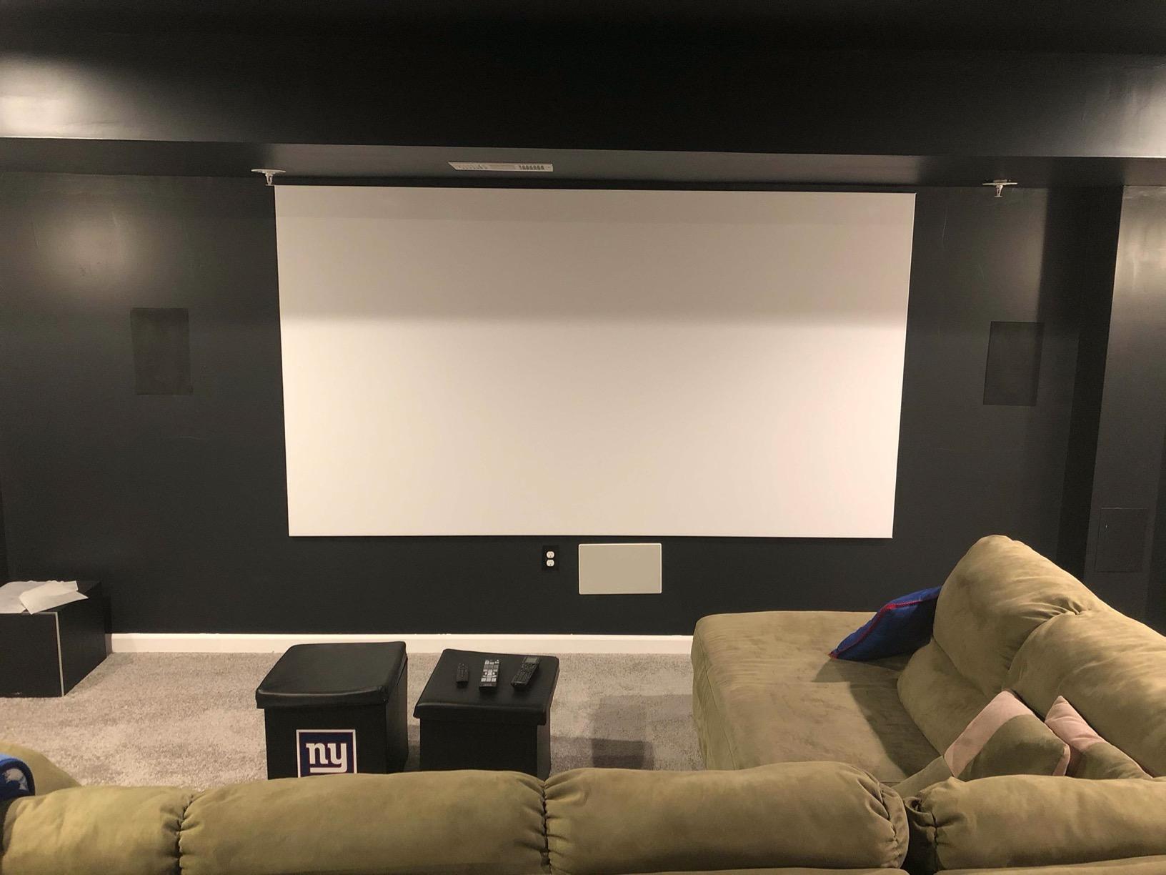 Elite Screens 120