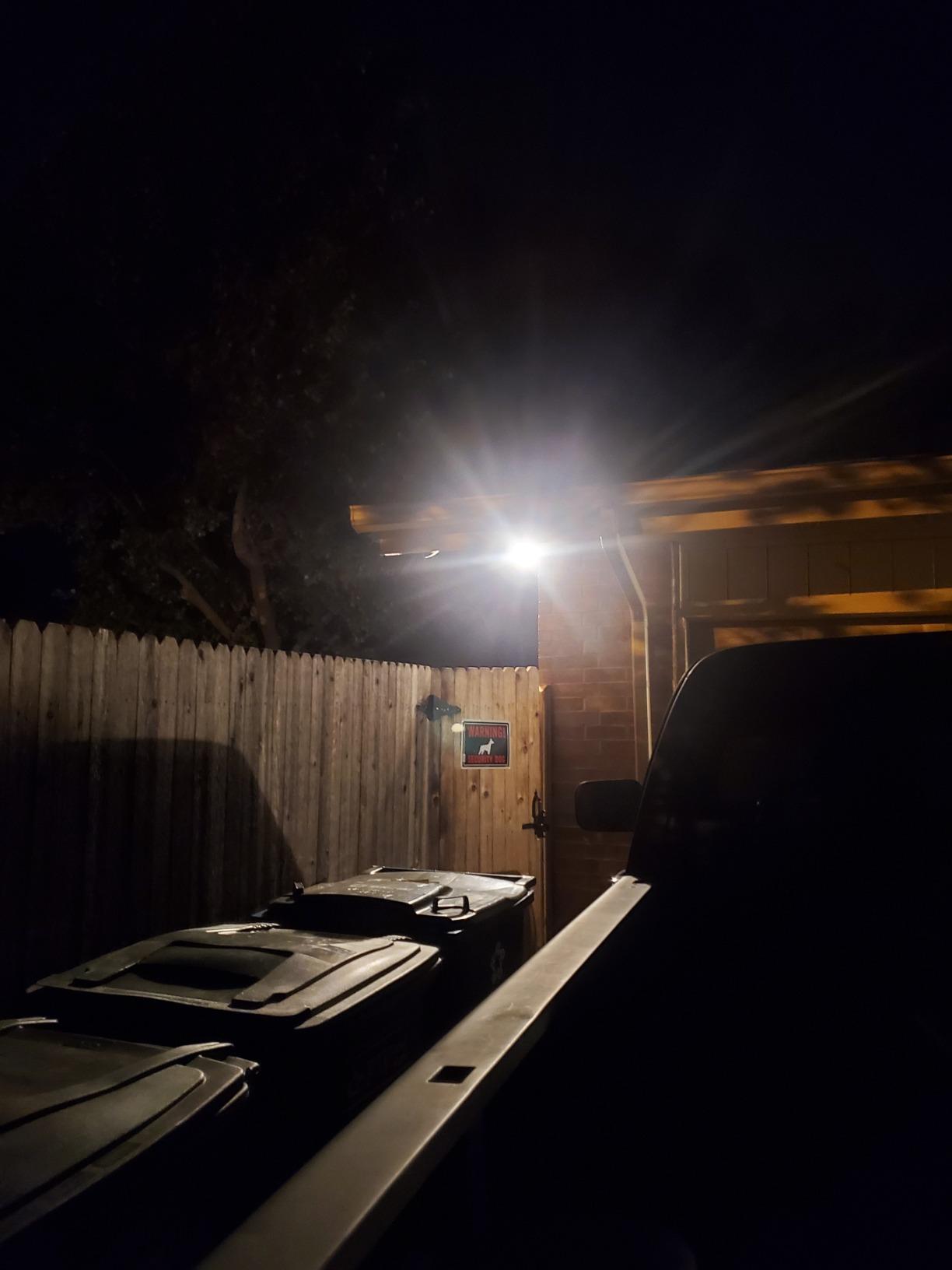 Philips LED Dusk-To-Dawn Outdoor A19 Light Bulb, Flicker-Free, 800 Lumen, Soft White Light (2700K), 8W=60W, E26 Base, 3-Pack customer photo 2