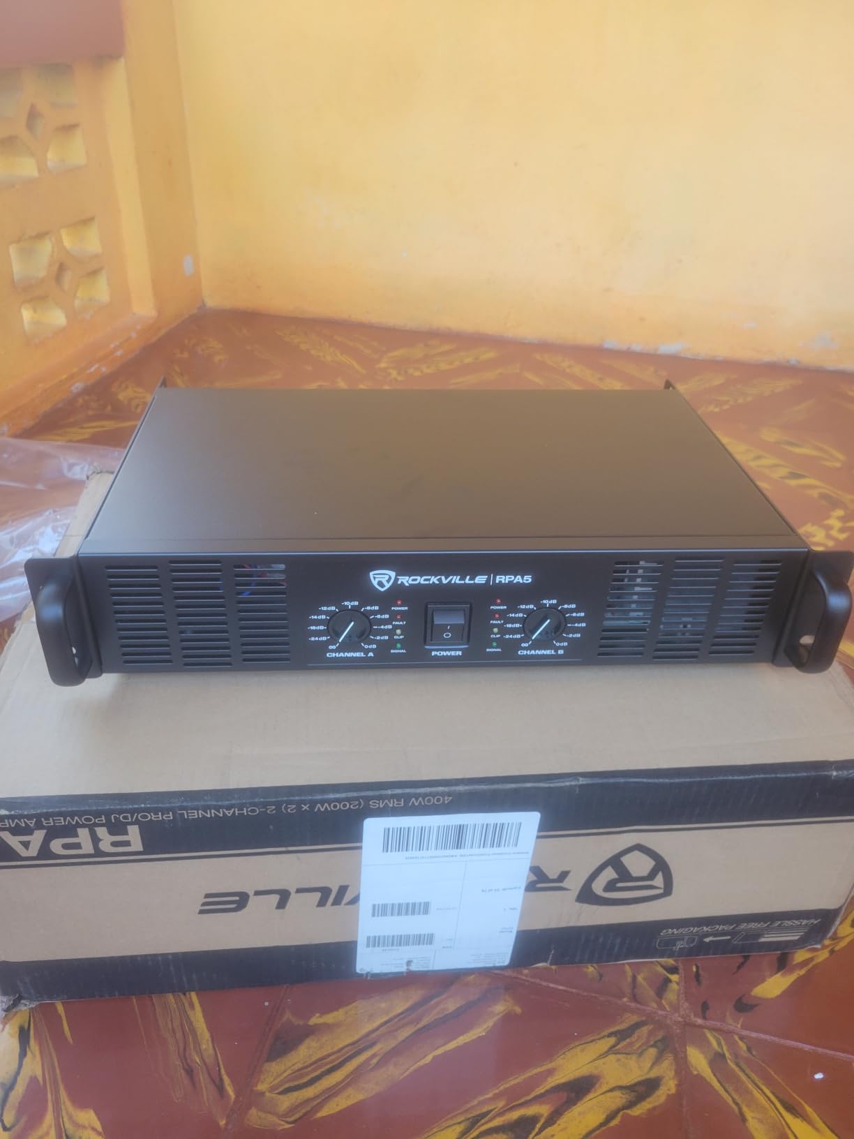 Rockville RPA5 2-Channel Professional/DJ Rack Mount Power Amplifier | 1000W Peak / 400W RMS, Built-In Crossover, Stereo/Bridged Modes, XLR/1/4