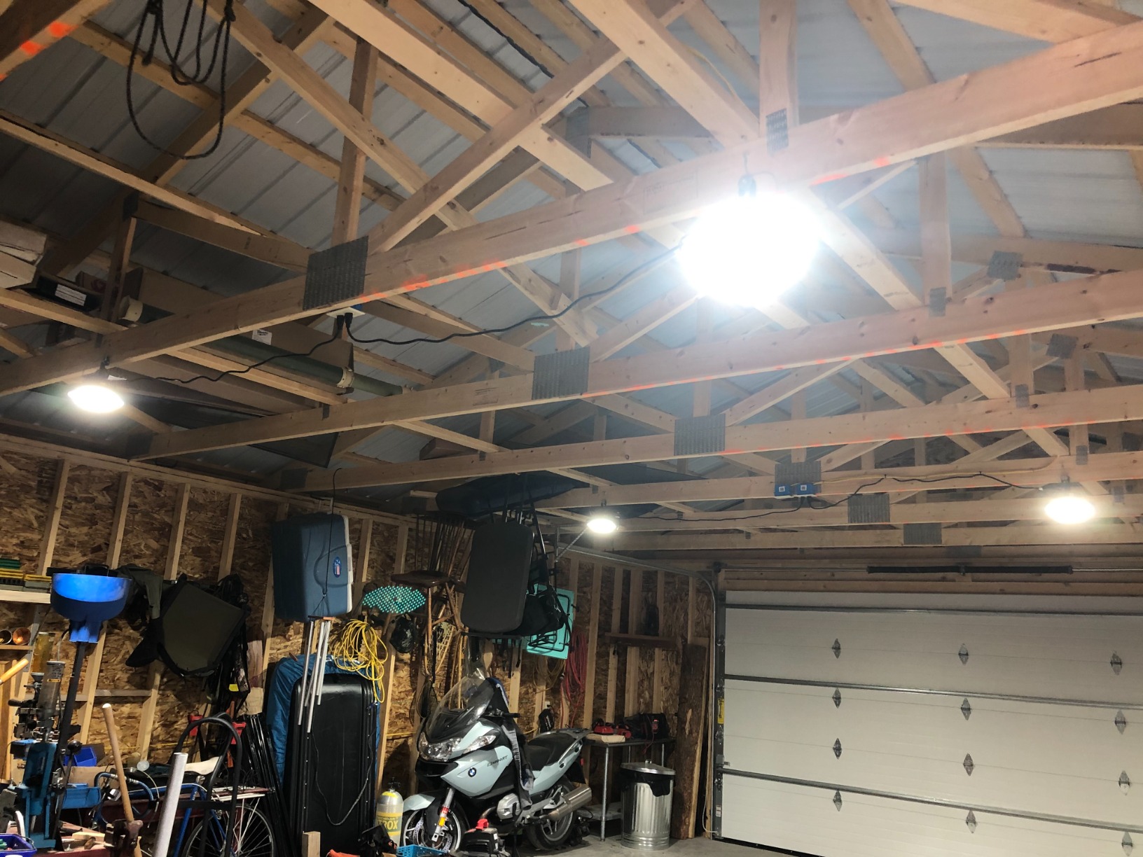 HYPERLITE High Bay Led Lights 100W 14,500LM (145lm/w) 5000K 1-10V Dimmable 5' Cable with 110V Plug US Hook UL Listed High Bay Led Shop Light for Barn Workshop Warehouse customer photo 1