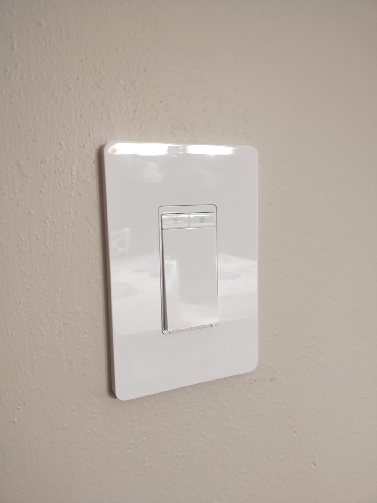 Kasa Smart Dimmer Switch HS220, Single Pole, Needs Neutral Wire, 2.4GHz Wi-Fi Light Switch Works with Alexa and Google Home, UL Certified, No Hub Required, White customer photo 2