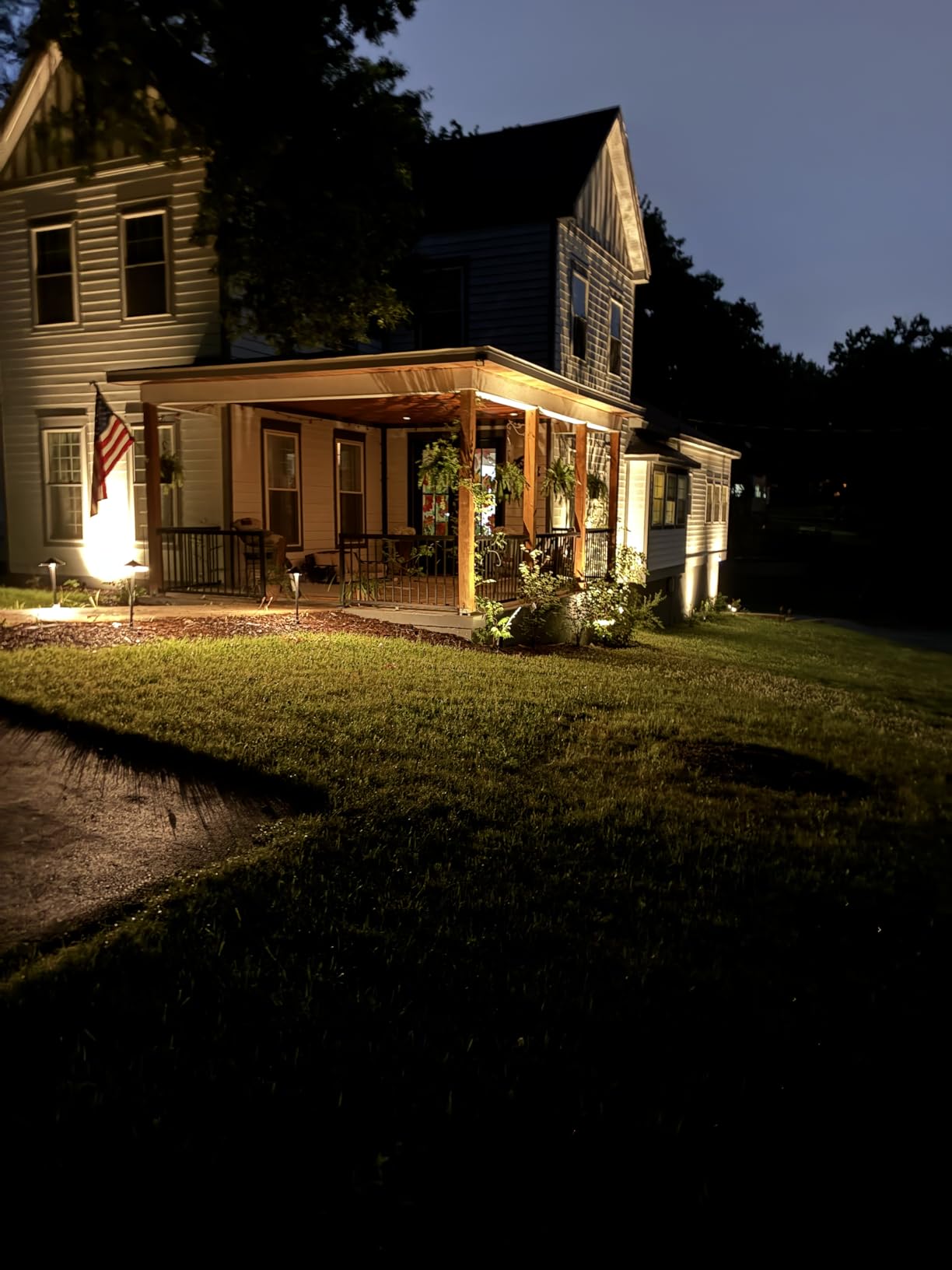 VOLT 12V LED Landscape Lighting Kit (8 Spotlights, 4 Path Lights), Bronze | Solid Brass, 150W Low Voltage Transformer, Ideal for House Yard Outdoor Pathway Walkway Garden Driveway or Patio customer photo 1