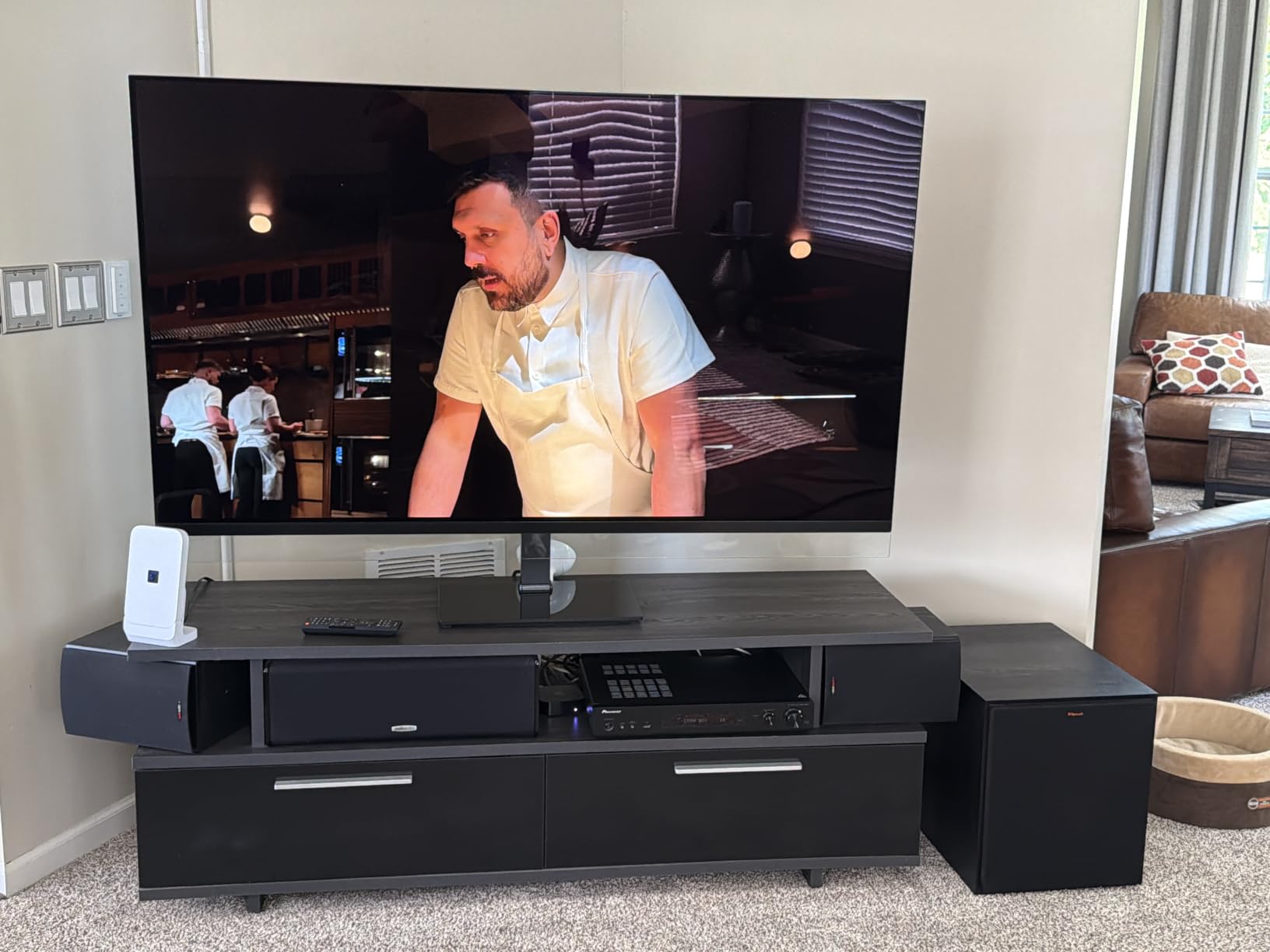 Klipsch R-120SW Subwoofer, Black customer photo 1
