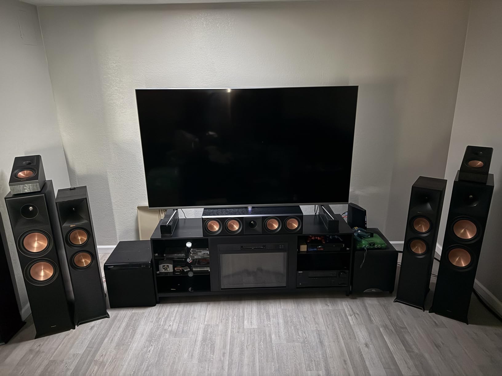 Klipsch RP-500SA Reference Premiere Dolby Atmos Surround Sound Speakers - Pair (Ebony) customer photo 1