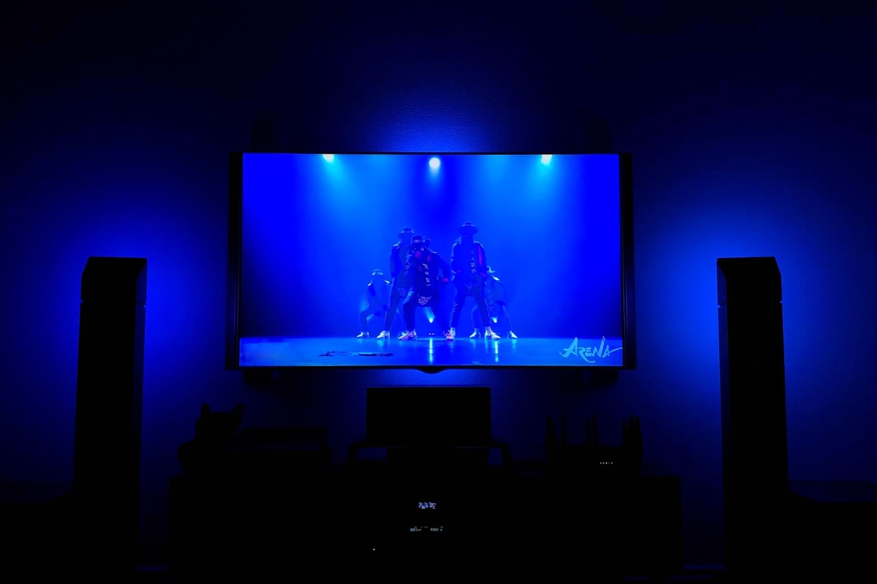 Philips Hue Smart Play Light Bar Base Kit, White - White & Color Ambiance LED Color-Changing Light - 2 Pack - Requires Bridge - Control with App - Works with Alexa, Google Assistant and Apple HomeKit customer photo 2