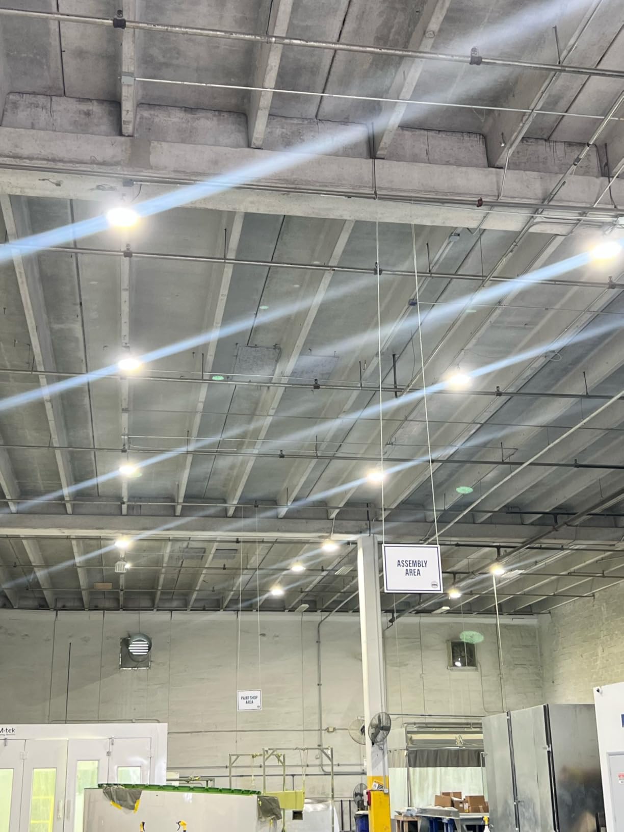 BFT UFO LED High Bay Light 240w 5000K 36,000LM 0-10V Dimmable High Bay Led Shop Lights UL 5-Foot Cable IP65 Hook Mount Shop Lights for Warehouse Workshop customer photo 2
