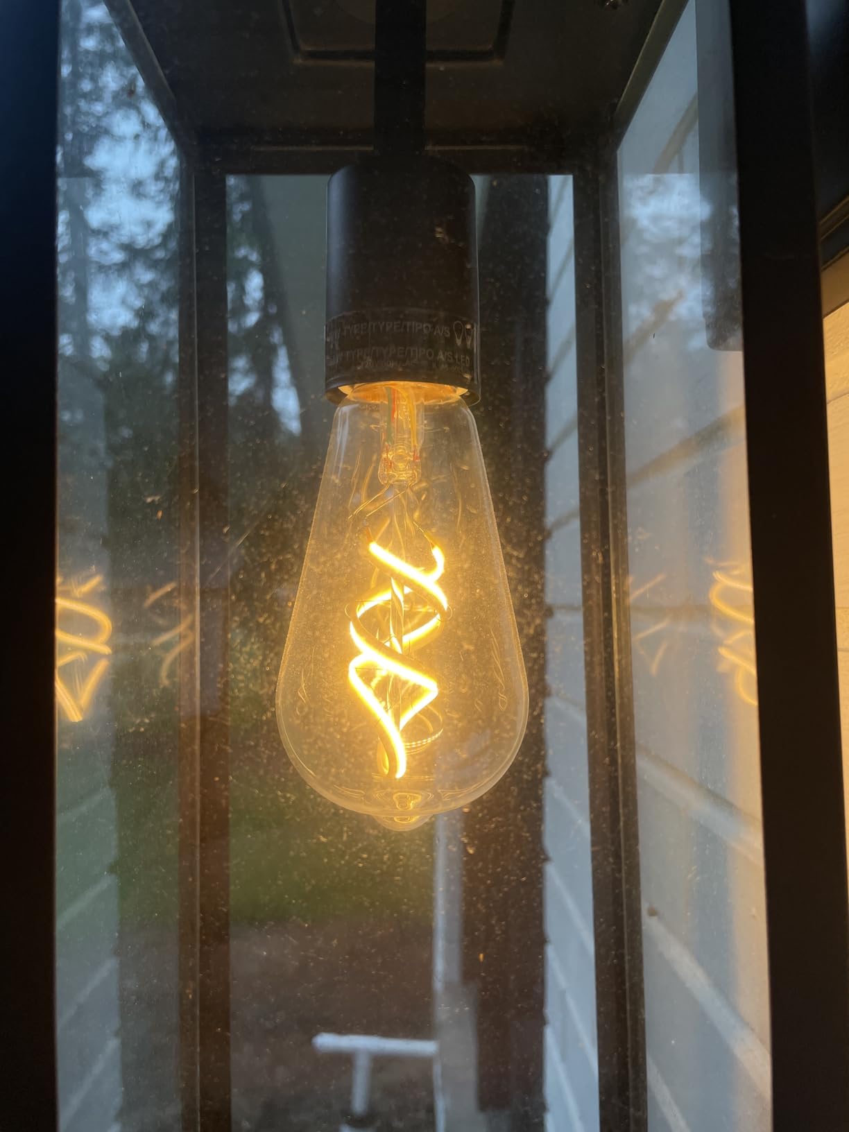 Feit Electric PAR38/RGBW/CA/AG 90 Watt Equiv, 2.4 GHz WiFi Only, No Hub Required, Color Changing and Tunable White customer photo 1