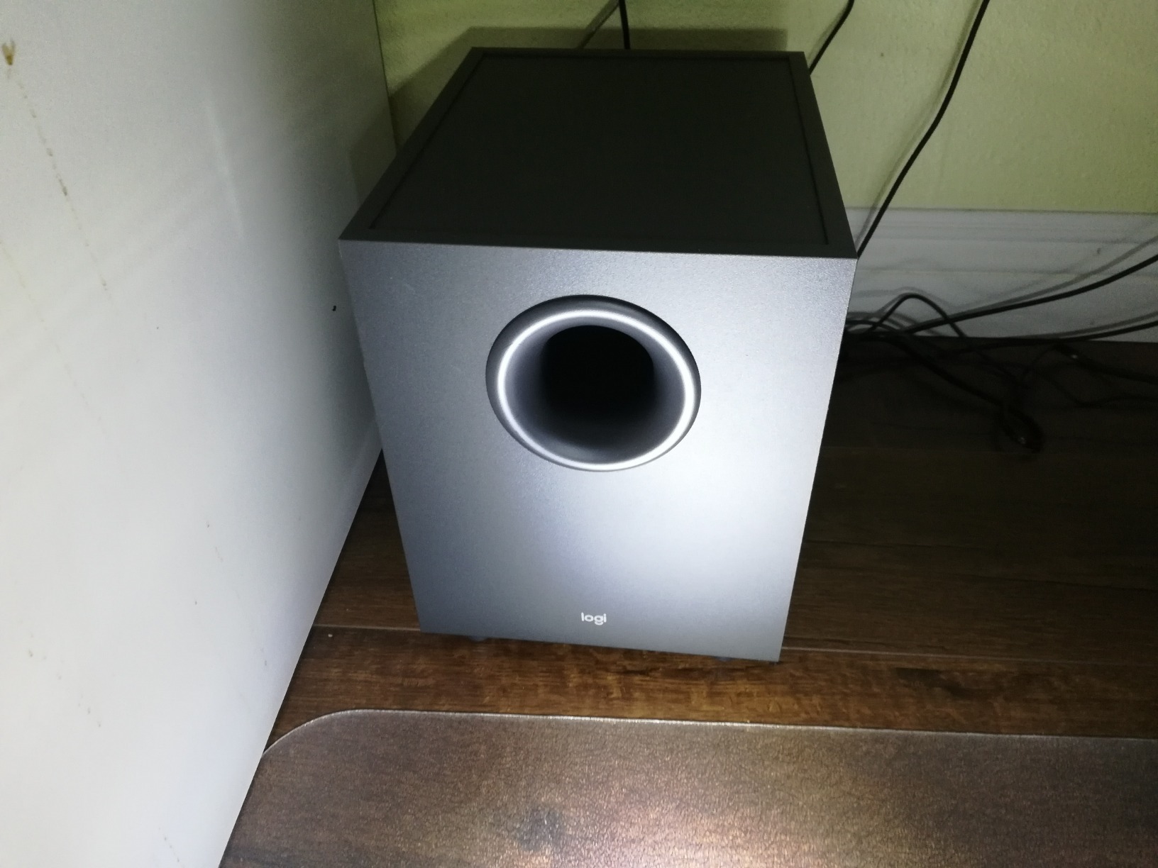 Logitech Z407 Bluetooth Computer Speakers with Subwoofer and Wireless Control, Immersive Sound, Premium Audio, USB Speakers customer photo 1