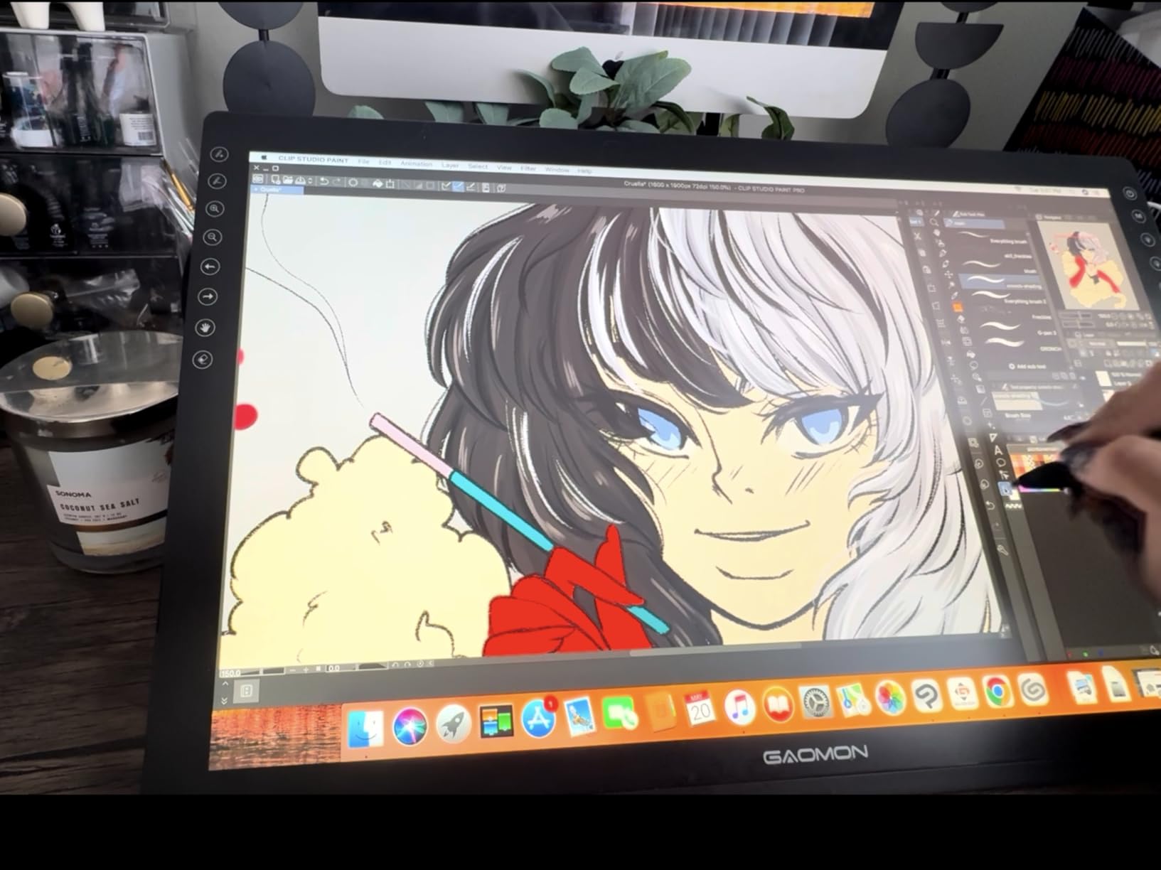 GAOMON PD1320 Pen Display Drawing Tablet, 13.3 Inch Full Laminated 120% sRGB Graphics Monitor with Tilt Support for Artists, Design, Animation customer photo 1