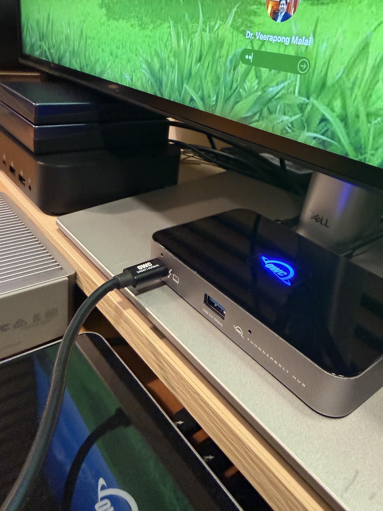 Thunderbolt Hub 5-Port Connectivity Solution | Up to 60W PD - 3x Thunderbolt 40Gb/s device ports - USB-A 10Gb/s - Up to one 8K or two 4K displays - Mac, PC, iPad, & more customer photo 1