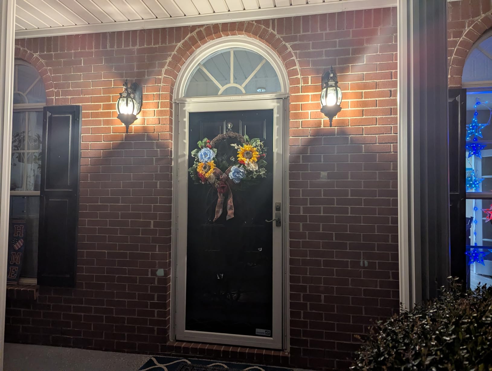 GE LED+ A19 Dusk to Dawn LED Light Bulbs, Automatic On/Off Outdoor Security Light, Soft White (2 Pack) customer photo 2