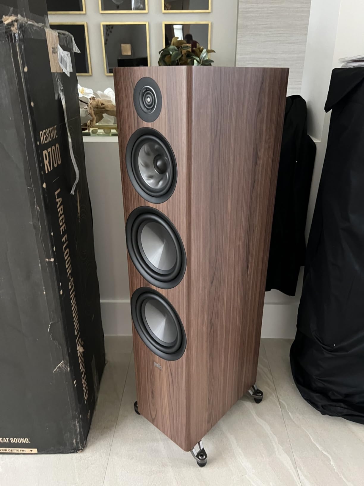 Polk Reserve Series R700 Tower Speaker, 1