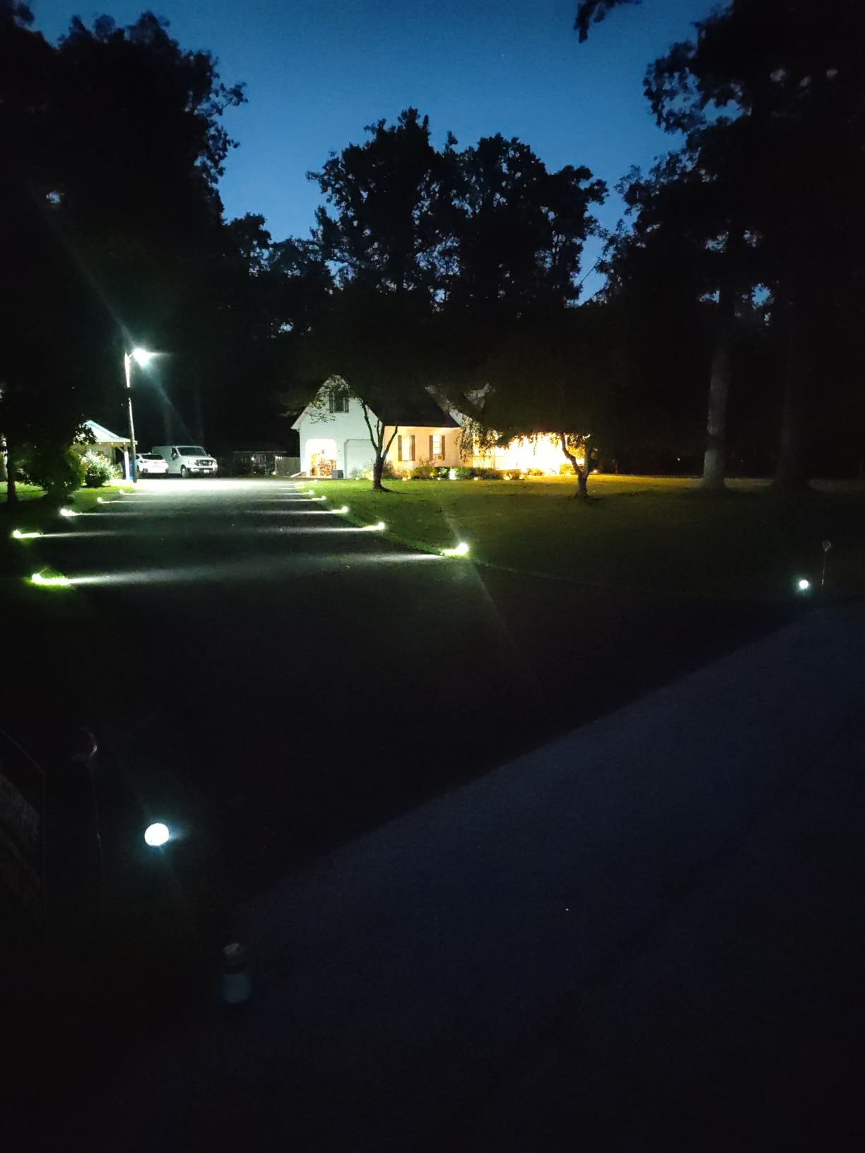 deerdance 10000LM 5000K LED Barn Light Dusk to Dawn Outdoor Lighting, 1 Pc | 80W 120V Hardwire, IP65 Waterproof, Aluminum, Outdoor Security Flood Light with Photocell, For Farmhouse Garage Yard Warehouse customer photo 1
