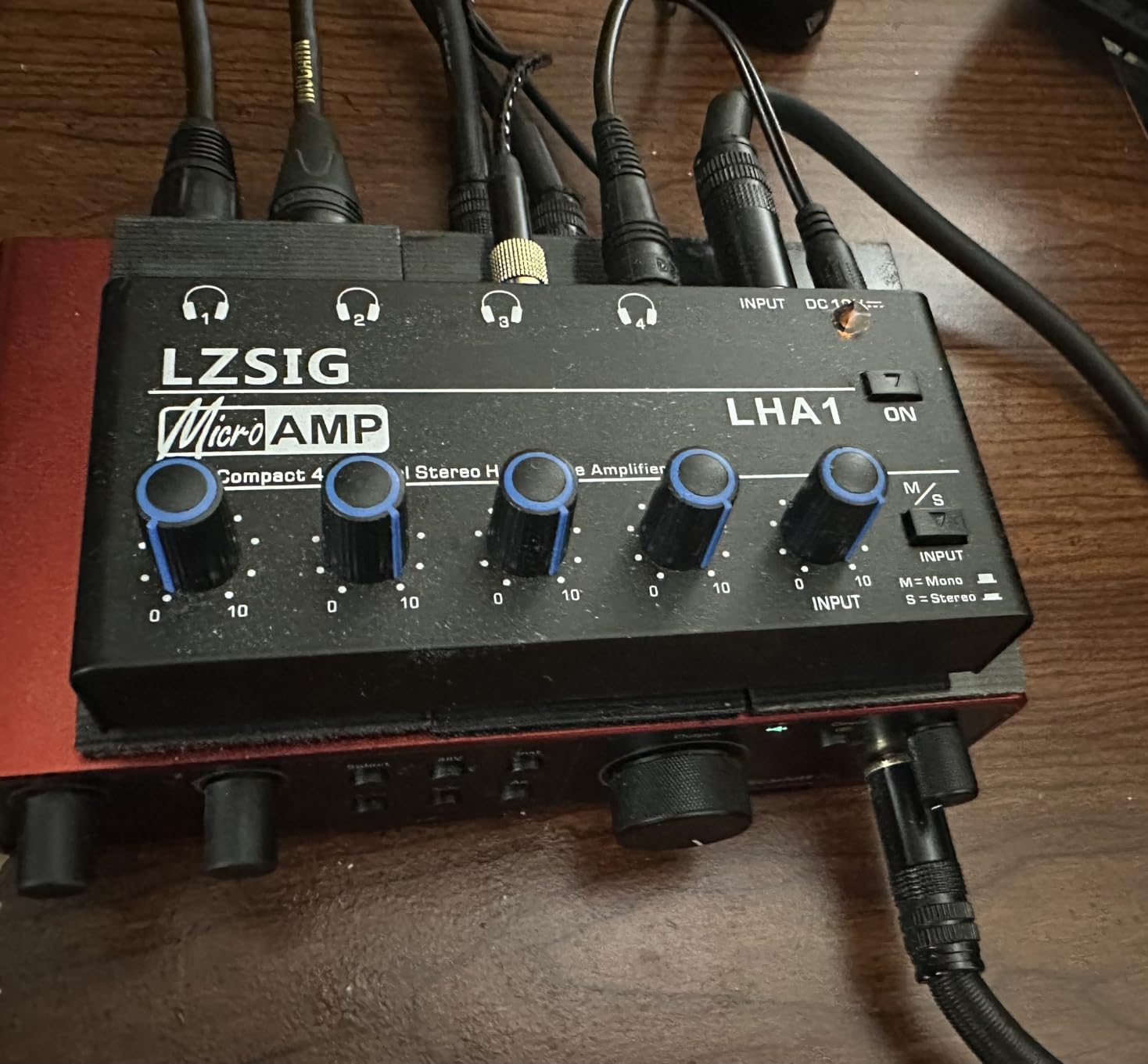 LZSIG Headphone Amplifier with Bass Boost, 4 Channel, 1 IN 4 OUT, DC 12V | Metal Stereo Audio Amplifier, Mini Earphone Splitter with Power Adapter, 1/4