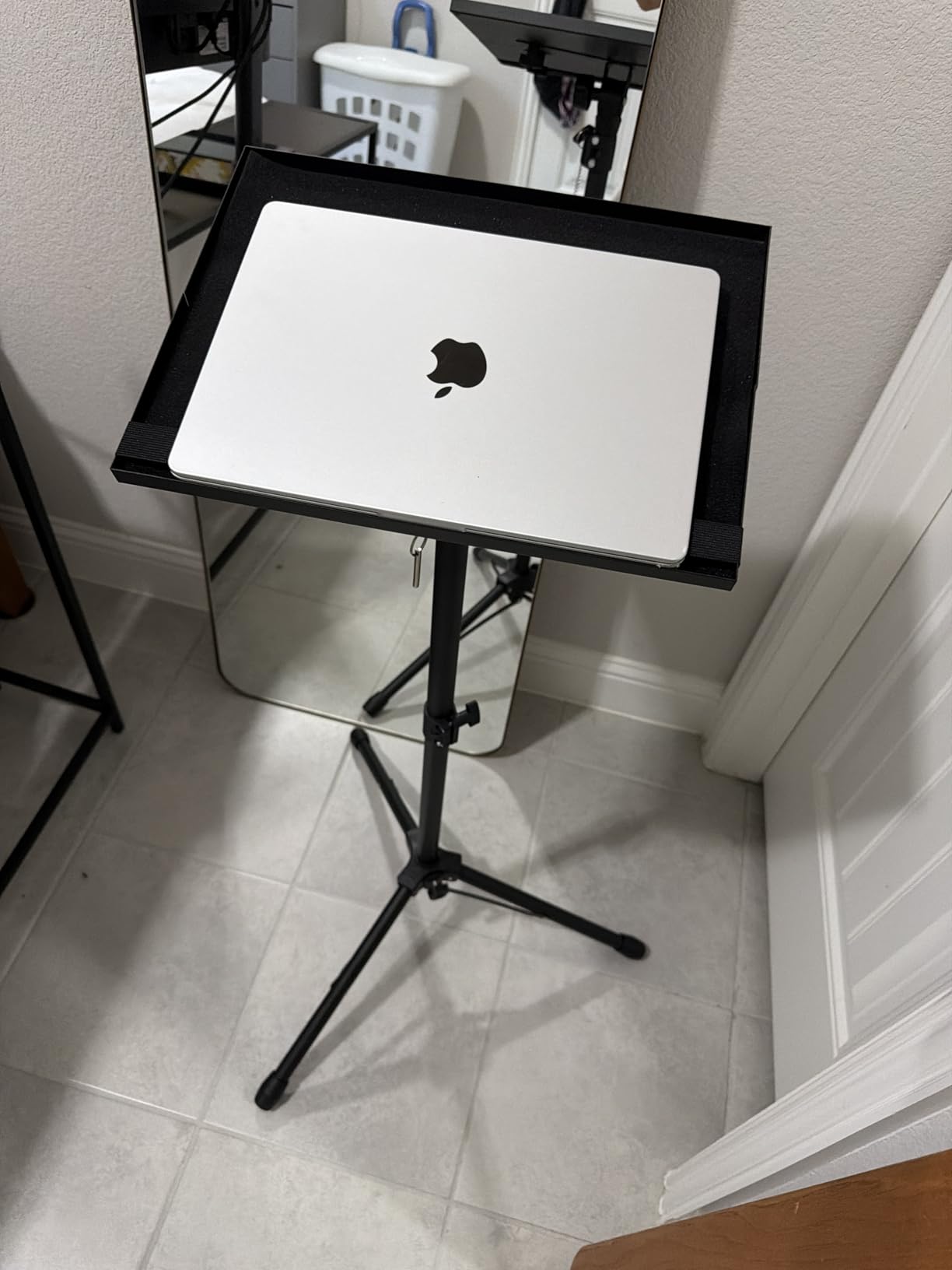 Facilife Projector Stand Tripod - Laptop Tripod Projector Stand Adjustable Height 22 to 47 Inch, Projector Tripod Stand, Tripod for Porjector, Projector Stand for Outdoor Movies customer photo 2