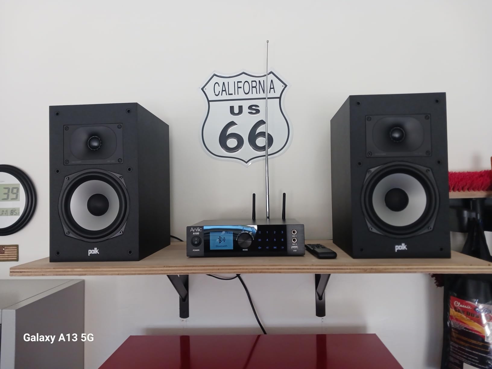 Polk Monitor XT20 Pair of Bookshelf or Surround Sound Speakers (Pair, Midnight Black) customer photo 1
