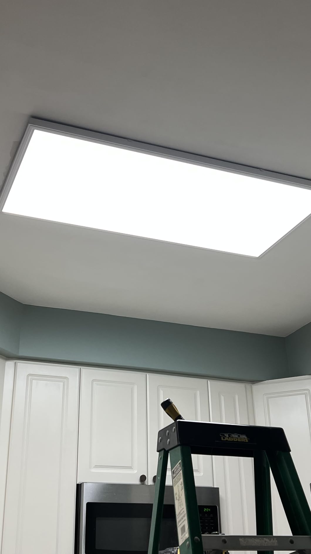 Lithonia Lighting 2x4 LED Flat Panel Light, 4000 Lumens, 3500K/4000K/5000K CPANL 2 Ft. x 4 Ft. LED Light Panel, Ceiling Lighting Fixture, 3-in-1 Switchable CCT, Includes Ceiling Mount Bracket, White customer photo 2