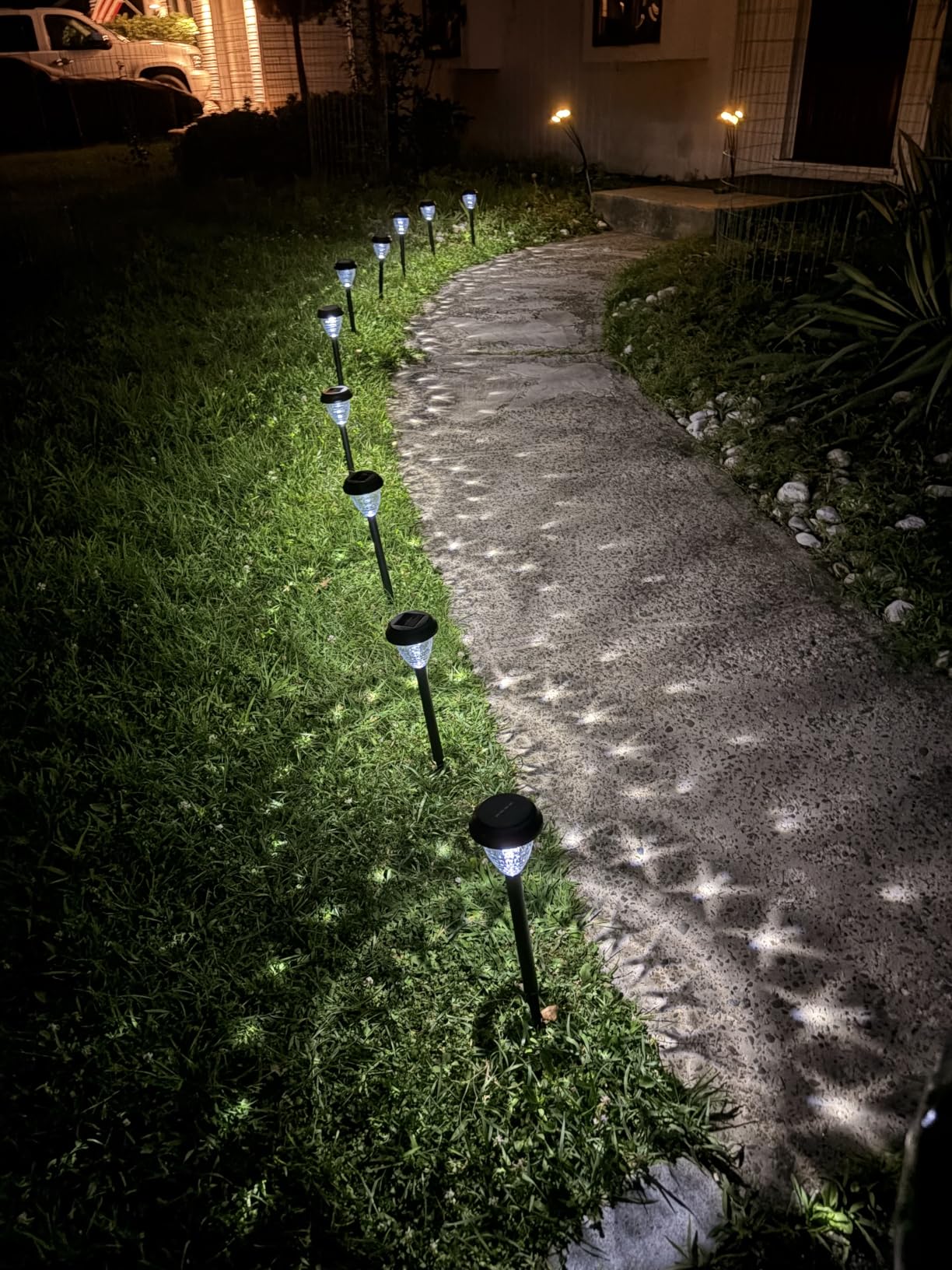 URAGO Super Bright Solar Lights Outdoor Waterproof-10 Pack, Dusk to Dawn Up to 12 Hrs Solar Powered Outdoor Pathway Garden Lights Auto On/Off, LED Landscape Lighting Decorative for Walkway Patio Yard customer photo 2