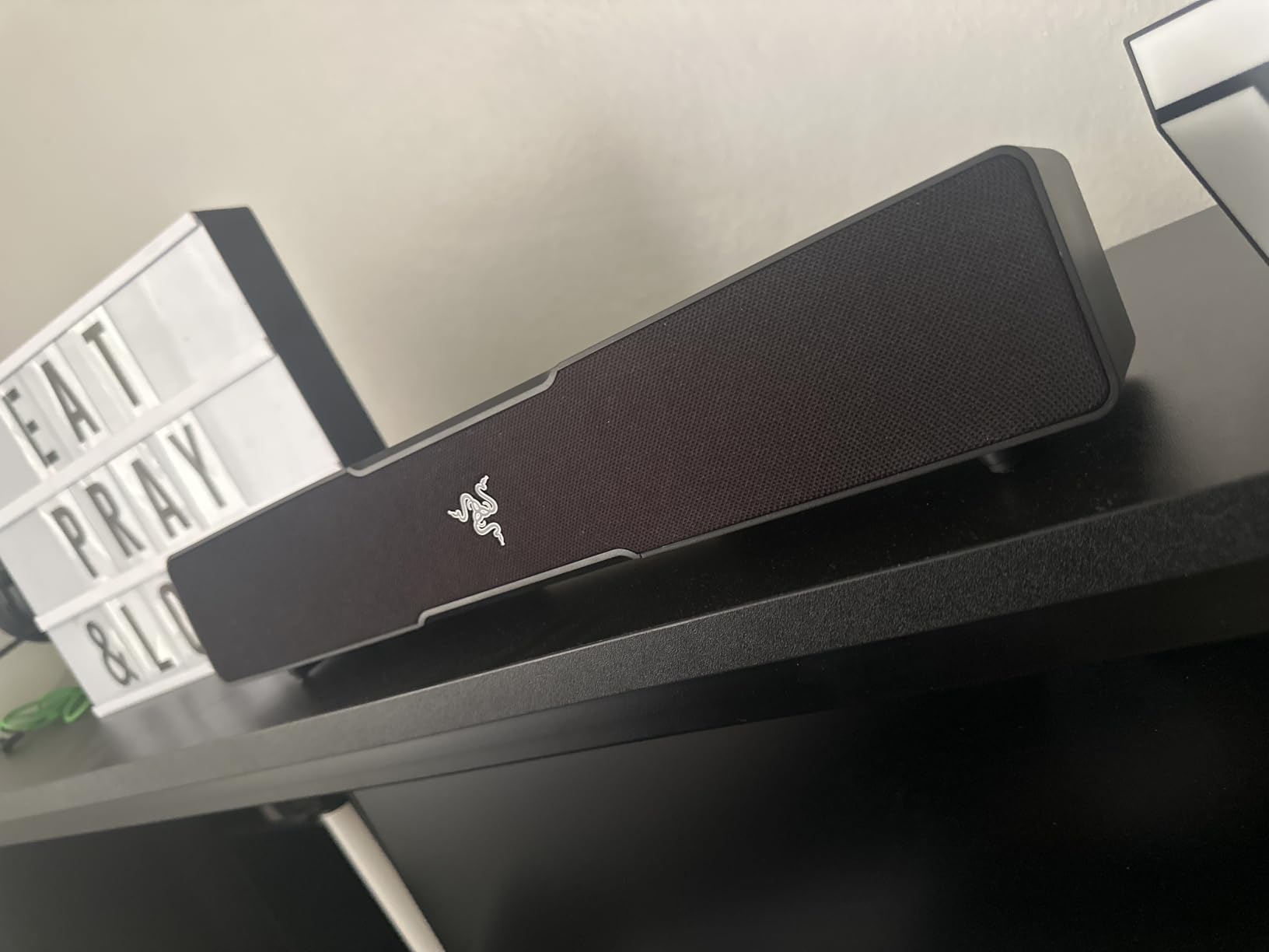 Razer Leviathan V2 X, PC Soundbar with Full-Range Drivers, Black | Compact Design, Chroma RGB, USB-C, Bluetooth 5.0, for PC, Laptop, Smartphones, Tablets & Nintendo Switch customer photo 1