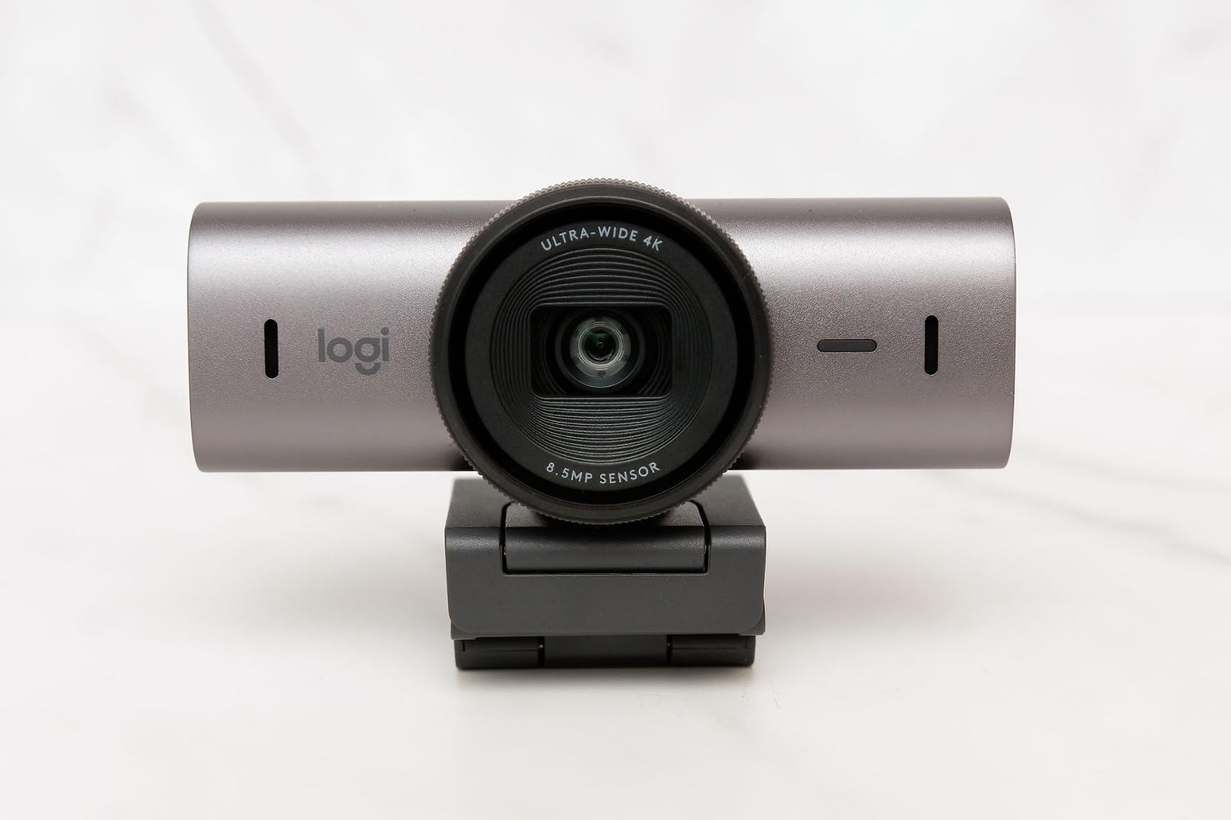 Logitech MX Brio Ultra HD 4K Webcam Collaboration and Streaming - Graphite | Show Mode, works with Microsoft Teams, Zoom, Google Meet customer photo 1