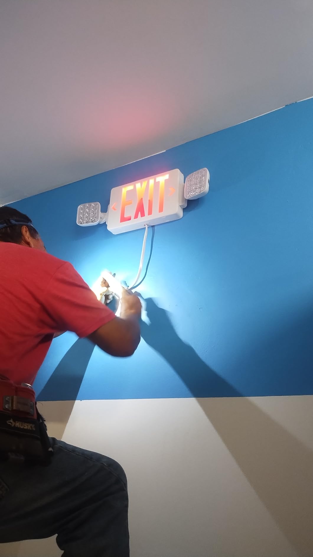 TANLUX Red Exit Sign with Emergency Lights, LED Emergency Exit Light with Battery Backup, UL Listed, AC 120/277V, Commercial Emergency Lights Combo for Business - 1 Pack customer photo 1
