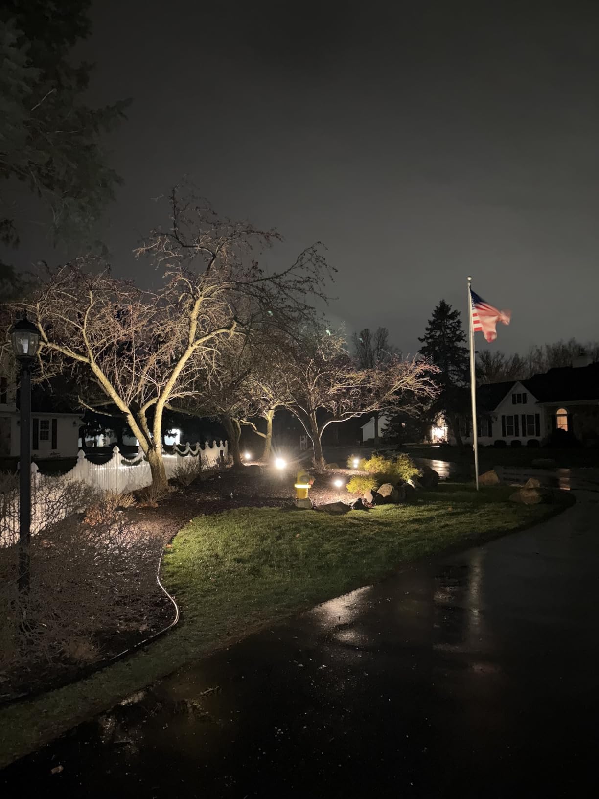 SUNVIE LED Low Voltage Landscape Lighting Kit with Transformer, 10 PCS | 3000K Low Voltage Landscape Lights, Aluminum Landscape Spotlights & Path Lights with Connectors for Yard House Garden Tree customer photo 1