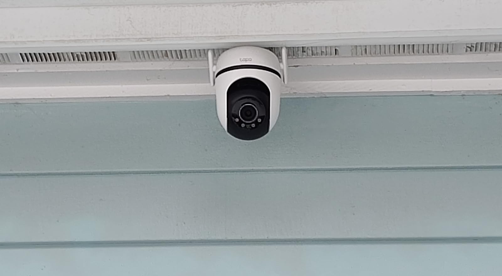 TP-Link Tapo 2K QHD Outdoor Pan/Tilt Wi-Fi Security Camera, 360° View, Motion Tracking, Color Night Vision, Free Person/Vehicle/Motion Detection, Cloud & SD Card Storage, 24/7 Recording, Tapo C520WS… customer photo 1
