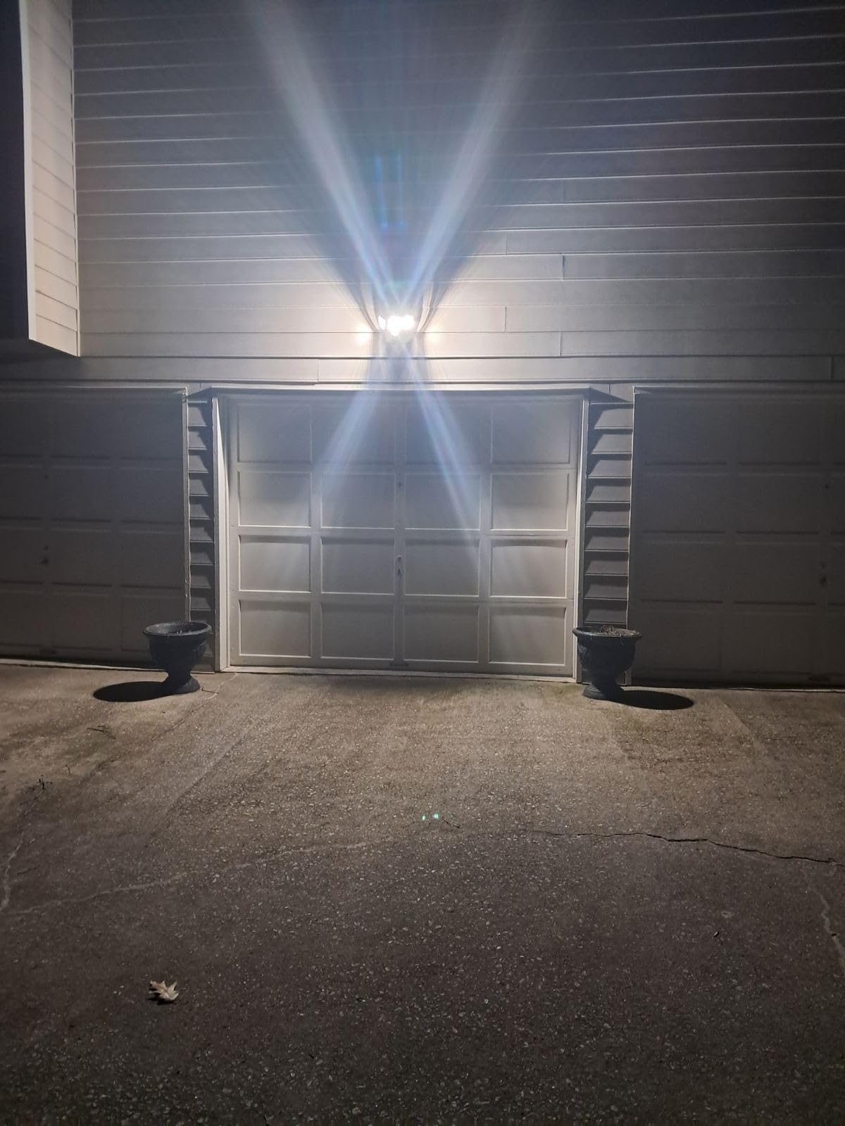 OREiN 4500LM Motion Sensor Outdoor Flood Light for Home Security, Bright Without Glare, 180° Wide Angle 50FT Range, 3 Modes Dusk to Dawn LED Light for Garage Yard Driveway (Hardwired) customer photo 1
