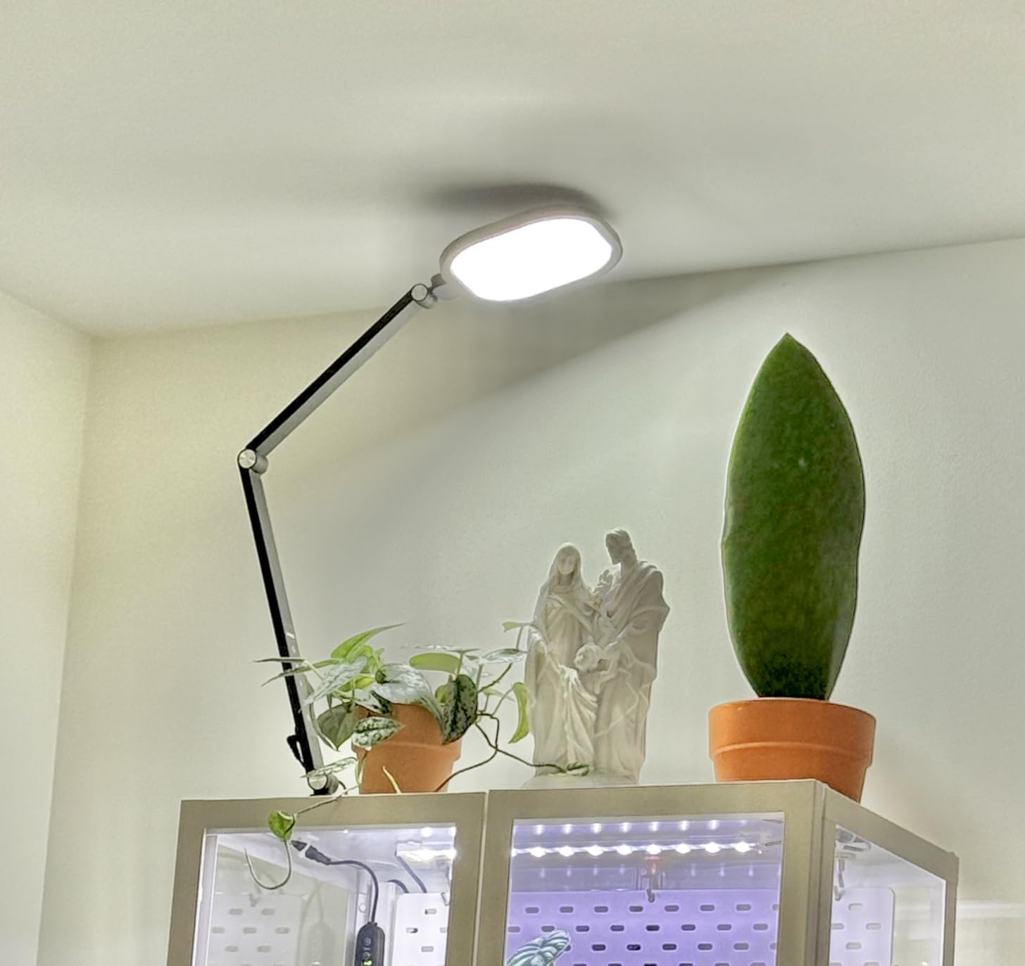 LitONES LED Desk Lamp for Home Office, Soft Edge-lit Design - Modern Style customer photo 1
