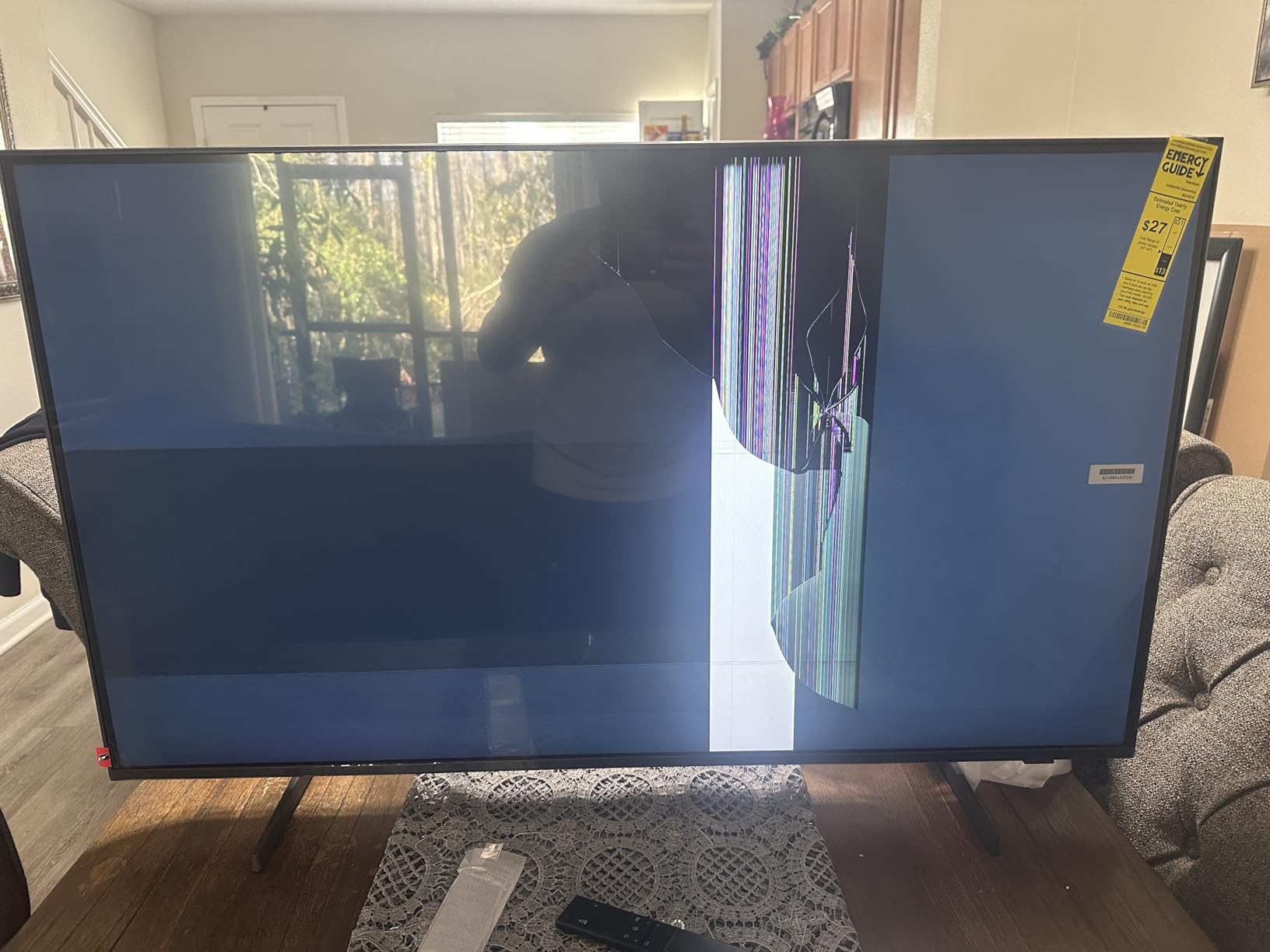 Samsung 43-Inch Class Crystal UHD 4K BED-H Series HDR Business Pro TV w/ 3-Sided Bezel-Less Slim Design, Digital Signage Displays, Commercial TV, Alexa Built-in (LH43BEDHLGFXGO) customer photo 1