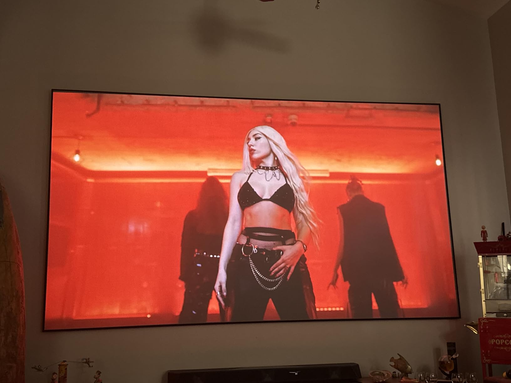 ALR Screen for UST Projector, 80 inch ALR Fixed Frame Projector Screen Wall Mount 16:9 8K/4K 3D, Grey Projection Screen, 0.39 inch Ultra-Narrow Bezel customer photo 1