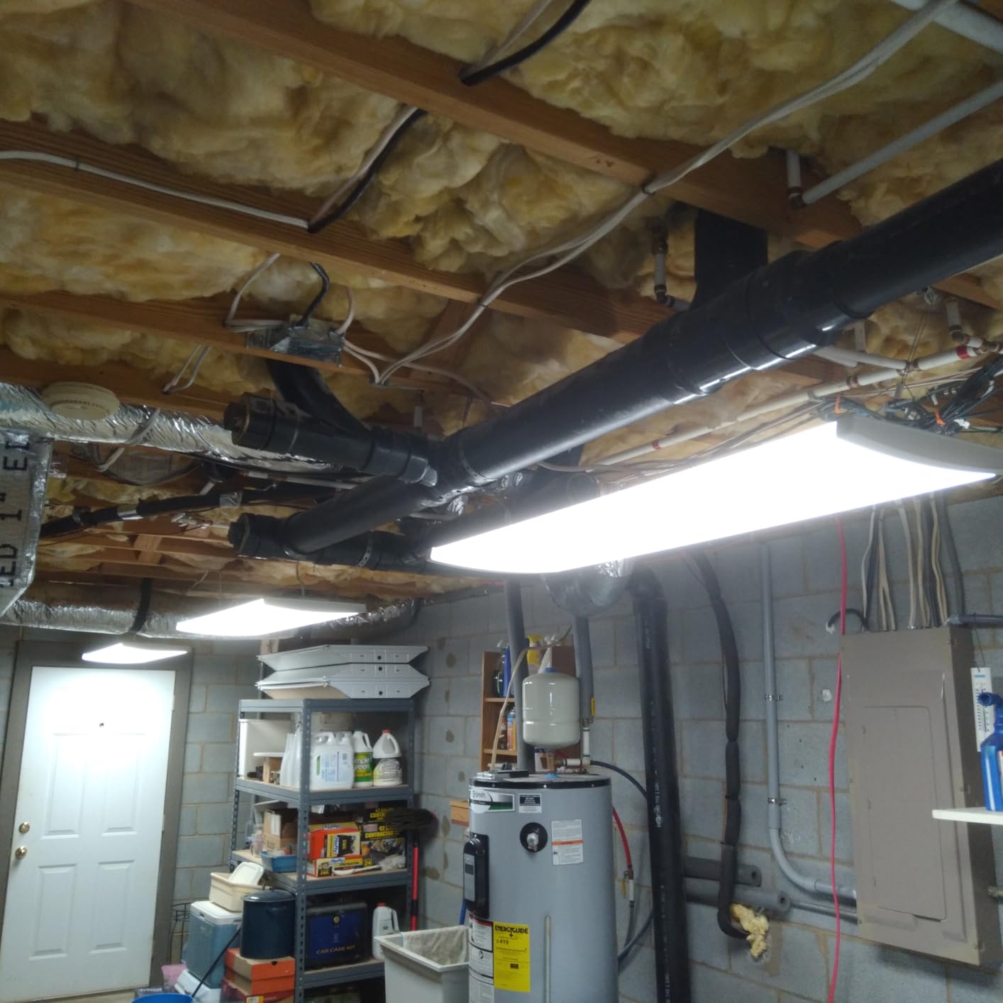 Lithonia Lighting 4' Wraparound LED Shop Light, Adj Brightness, 3-in-1 CCT | TruWrap 4-Foot Low-Profile LED Ceiling Light Fixture, Adjustable Lumens, 3000K/4000K/5000K CCT, Curved Diffuser customer photo 1
