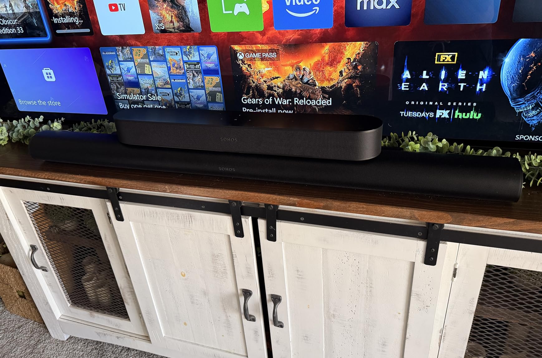 Arc Ultra Soundbar with Dolby Atmos and Voice Control - 9.1.4 Surround Sound for TV and Music - Black customer photo 2