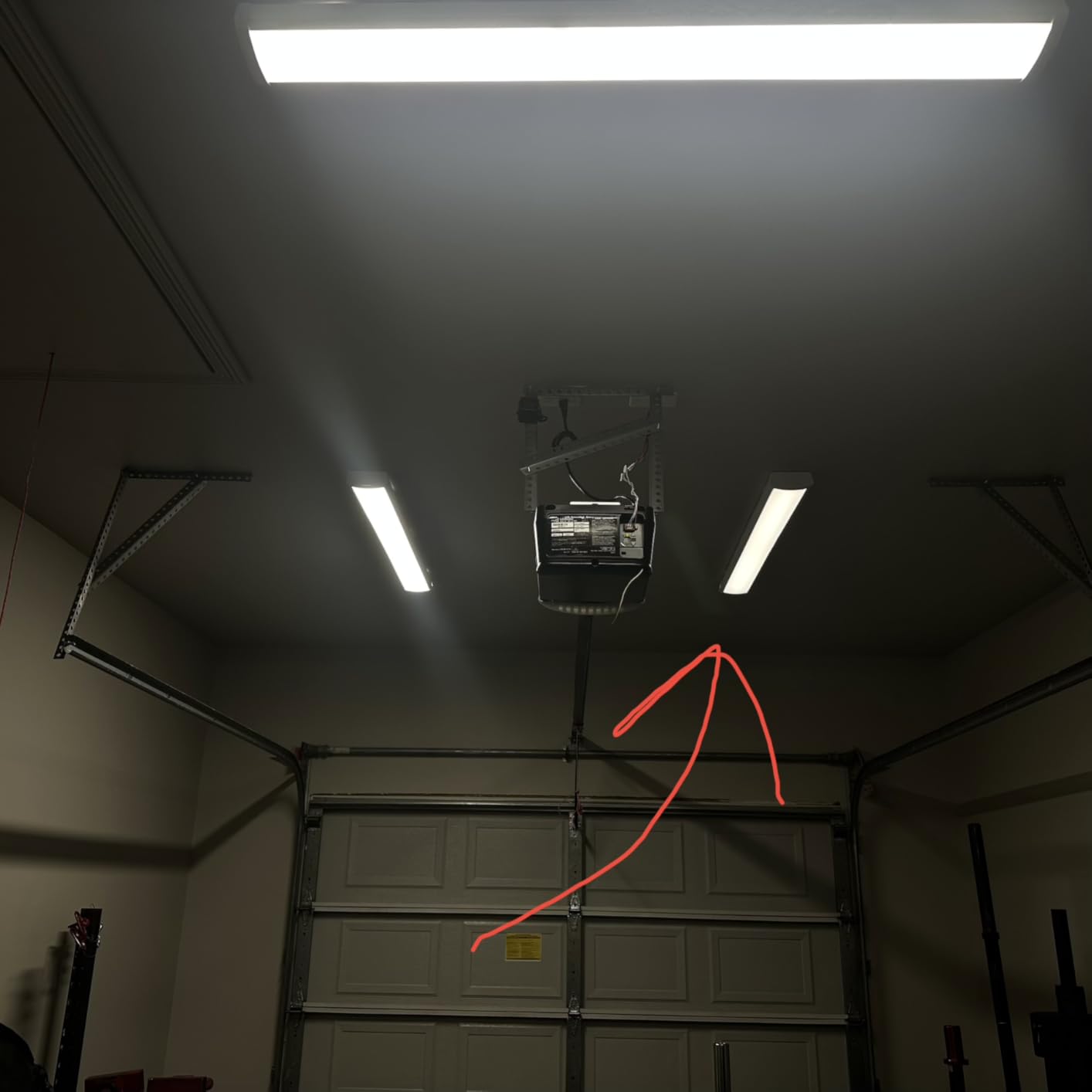 HYPERLITE 60W LED Wraparound Light 4 Feet, 6600lm Linkable 5000K LED Shop Lights Surface Mount, ETL Listed, Led Ceiling Office Wrap Light Fixture for Garage, Workshop, Fluorescent Replacement, 6 Pack customer photo 2