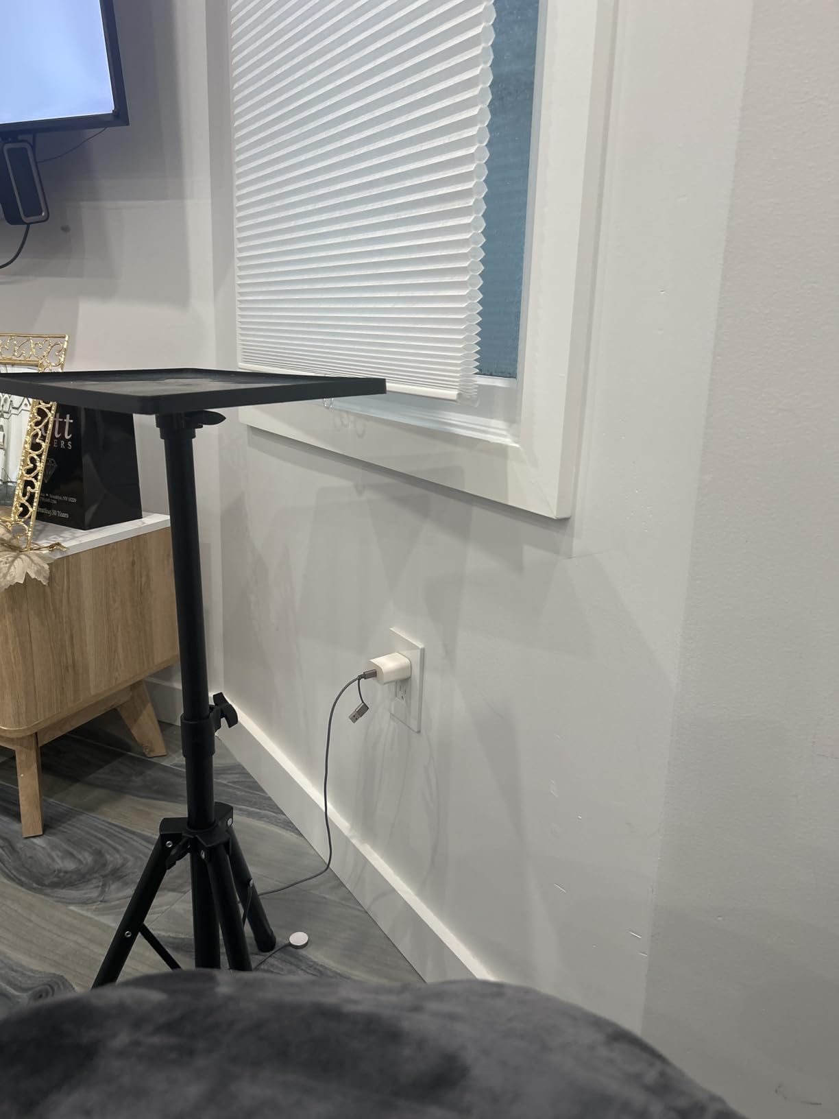 GLEAM Projector Stand Tripod from 23