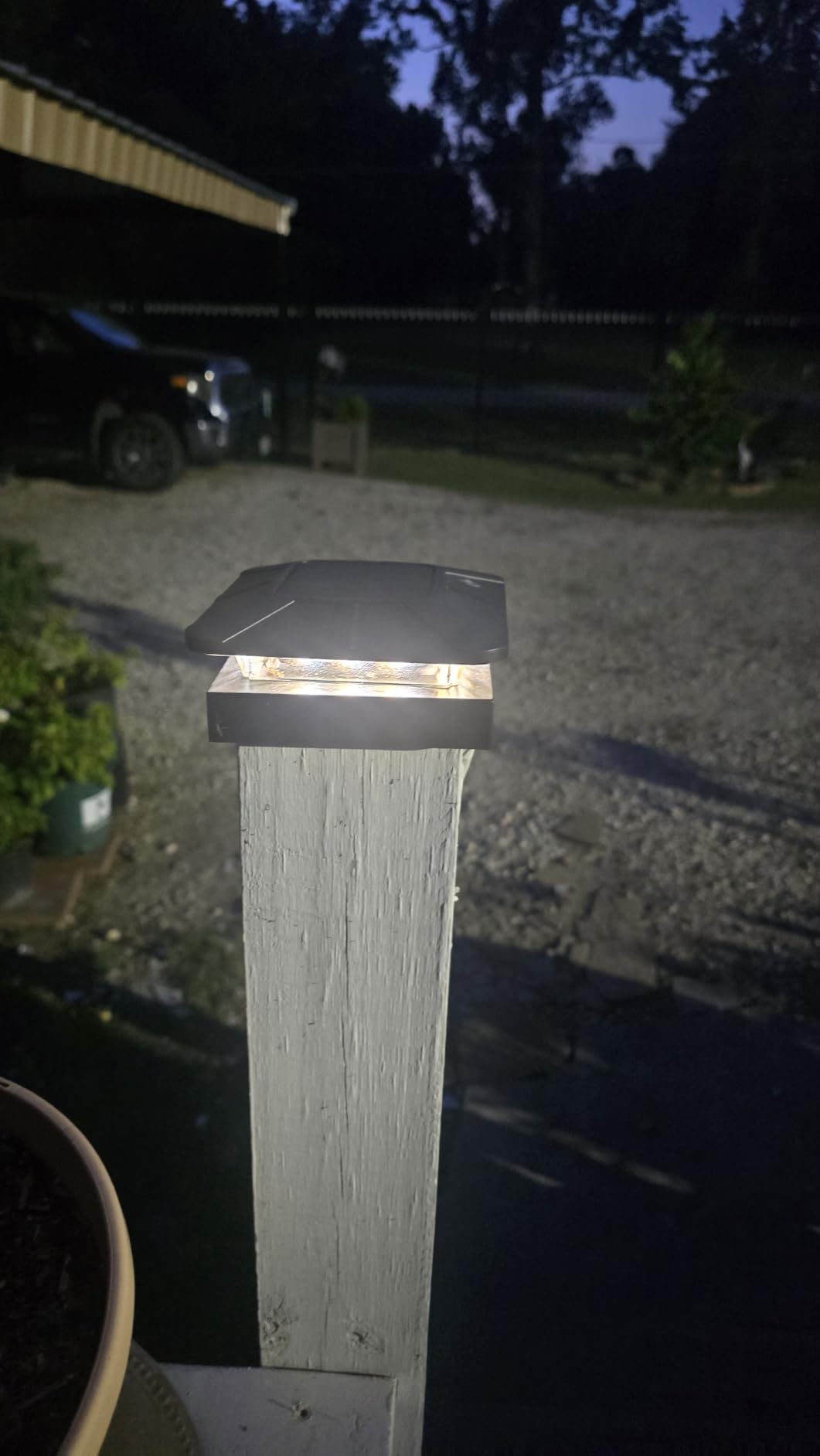 Peasur 4x4 Solar Post Cap Lights Outdoor with 3 Lighting Modes, 2 Packs LED Post Light Solar Powered Waterproof, Fence Deck Lights for 4×4/3.5×3.5 Wood/Vinyl Posts customer photo 2
