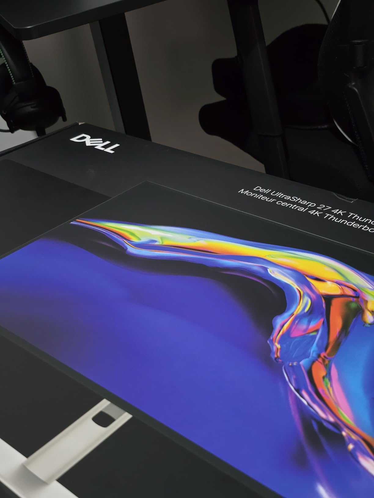 Dell UltraSharp U2725QE 27 Inch 4K UHD IPS Black Monitor with 120Hz and Thunderbolt 4 | 27 4K UHD 120Hz IPS Black, Thunderbolt 4 Hub with Up to 140W PD, DisplayHDR 600, DCI-P3 99% customer photo 2