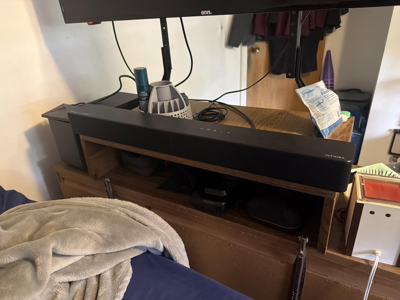 ULTIMEA 5.1CH Surround Sound Bar with Subwoofer, Dolby Atmos, VoiceMX, BassMX, APP, 300W Soundbar for Smart TV, Poseidon M60 (2026 Model) customer photo 2