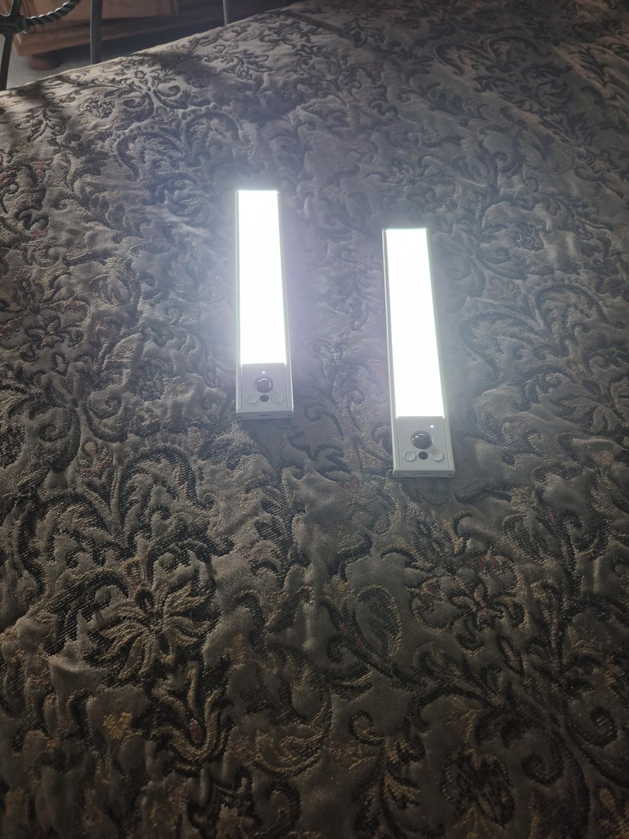 EZVALO 10inch Under Cabinet Lighting, LED Motion Sensor Light Indoor, 2400mAh USB Rechargeable Closet Lights, Dimmable & Magnetic Wireless Under Counter Lights for Kitchen, Pantry, Stairs (2 Pack) customer photo 2