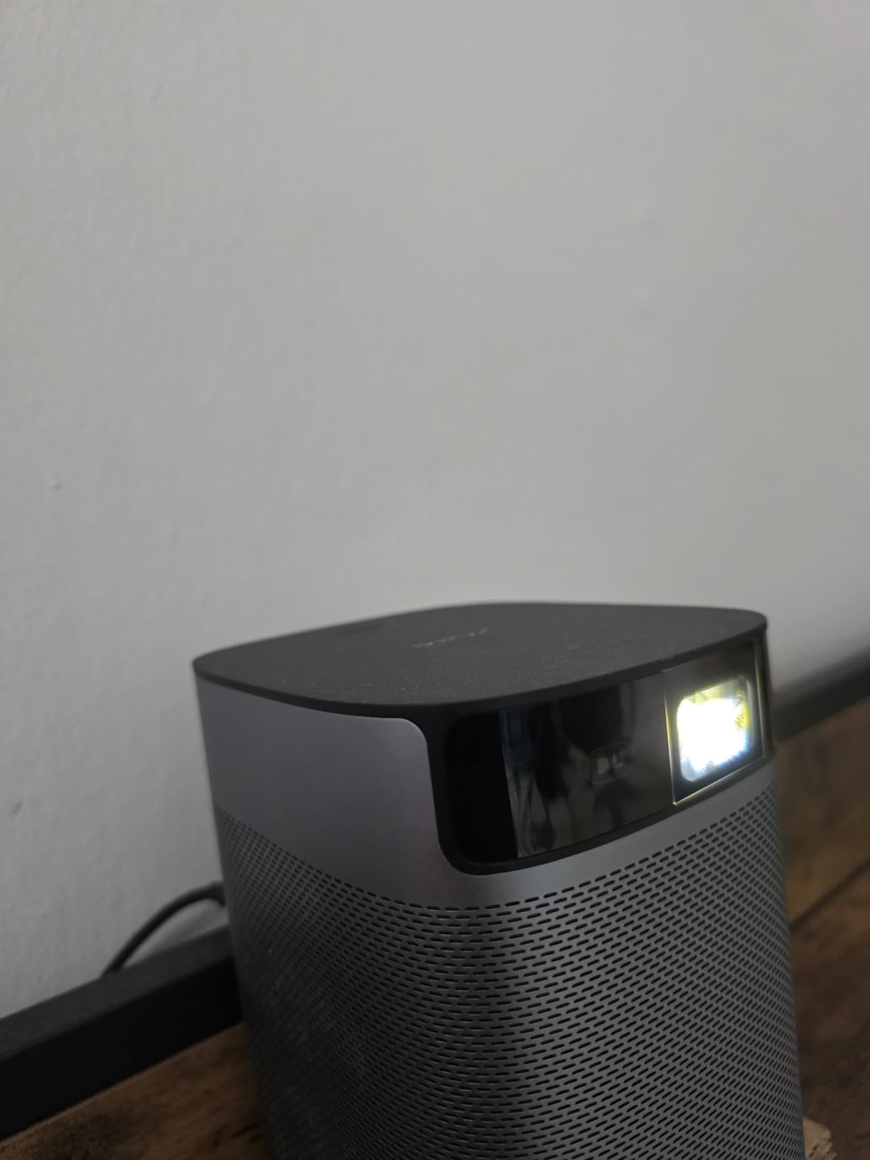 XGIMI MoGo 2 Pro 1080P Portable Projector with Multi-Angle Stand | Google TV with Licensed Netflix, 430 ISO Lumens, 2 x 8W Speakers, Autofocus customer photo 2