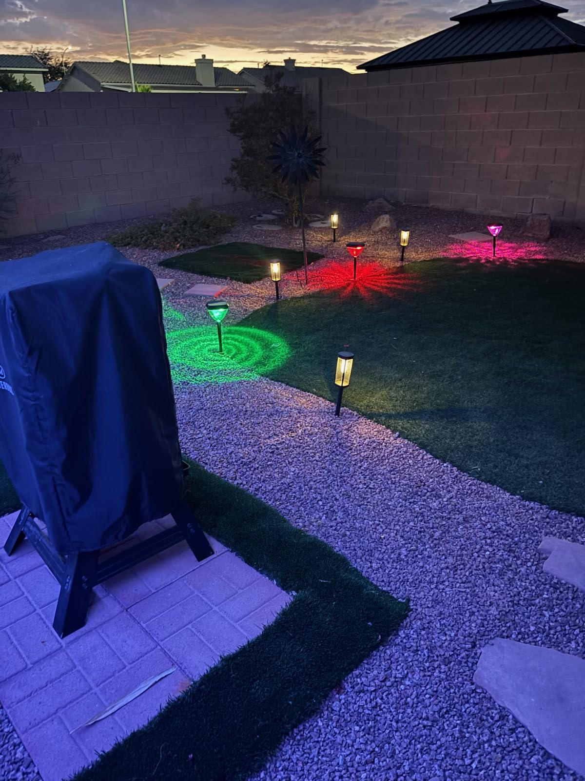 Linkind Smart Solar Pathway Lights SP6, Pattern Switch Solar Lights Outdoor, USB&Solar Charging, Cool/Warm White/Color Changing Landscape Lighting for Yard, Garden, Patio, 4 Pack customer photo 1