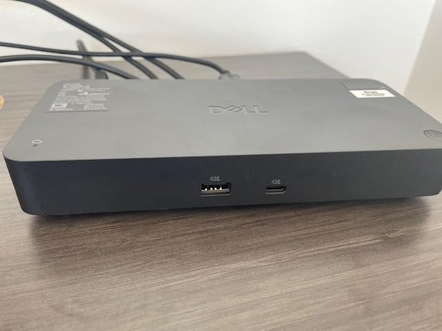 Dell SD25TB4 Pro Thunderbolt 4 Smart Dock - Supports 8K Display, 3 Years Warranty with 180W Adapter, HDMI, DisplayPort, Thunderbolt Cable, Cloth - USB C Docking Station Hub with Accessories customer photo 2