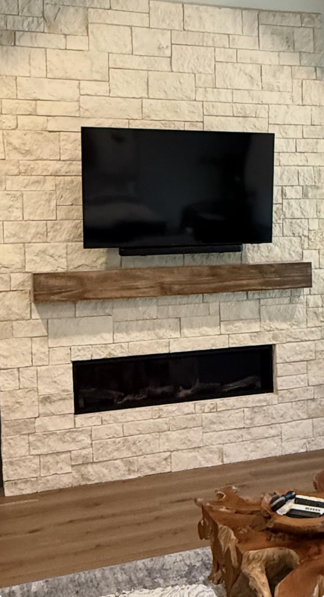 JBL Bar 300MK2-5.0 Channel All-in-one soundbar with Dolby Atmos, MultiBeam 3.0 & PureVoice 2.0, Easy Sound Calibration, ONE App and Works with Voice Assistant-Enabled Speakers (Black) customer photo 2