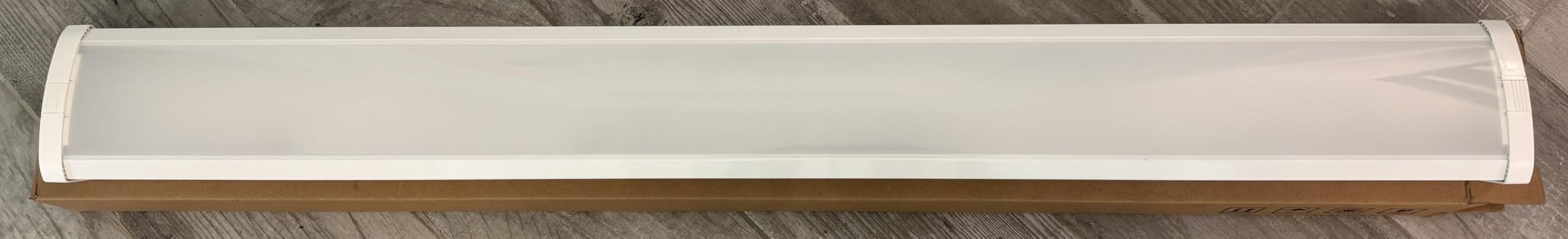 HYPERLITE 4ft LED Wraparound Light 60W,6600LM 4' LED Shop Lights Fixture with 3 Wattages for Garage,4000K Neutral White Wrap Light AC120V,ETL Listed 48inch Led Light Fixtures for Office, Kitchen customer photo 2