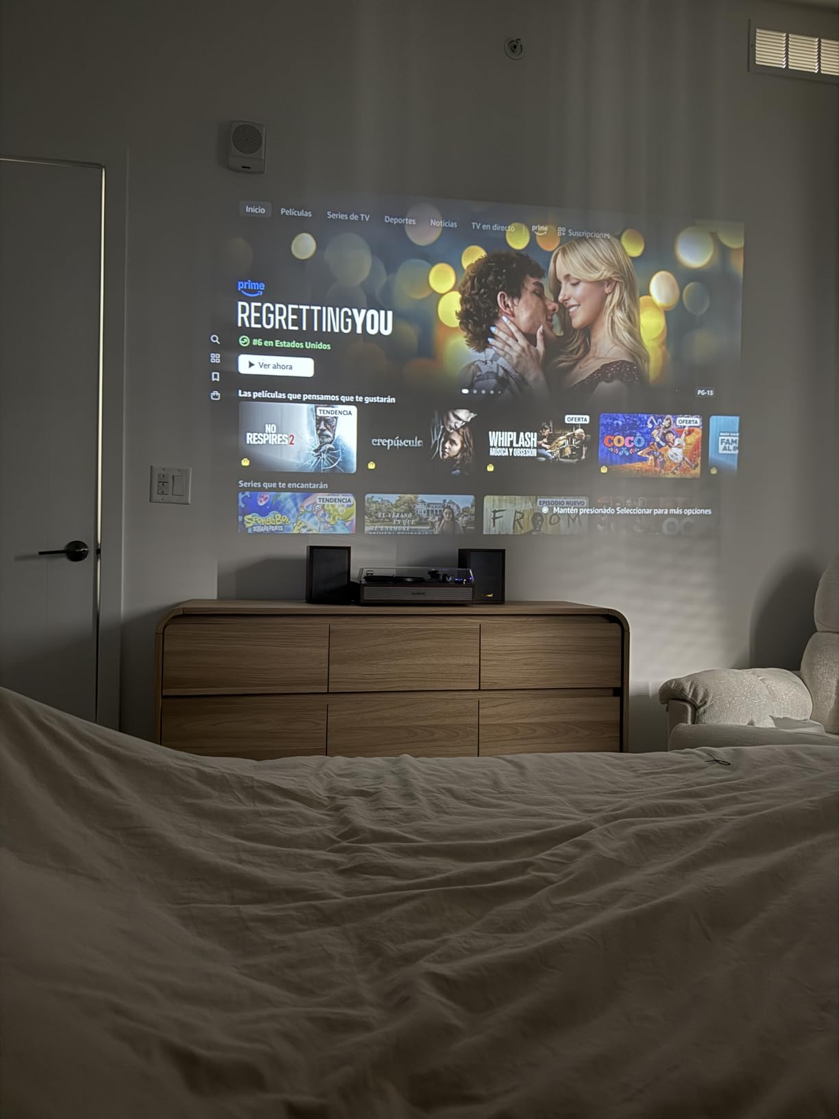 [Short Throw/1500ANSI/Built in Apps] 4K Outdoor Projector with WiFi and Bluetooth, Auto Focus Projector with Dual-Mode Stand, Smart Portable Proyector with Netflix/YouTube/PrimeVideo & Dolby customer photo 1