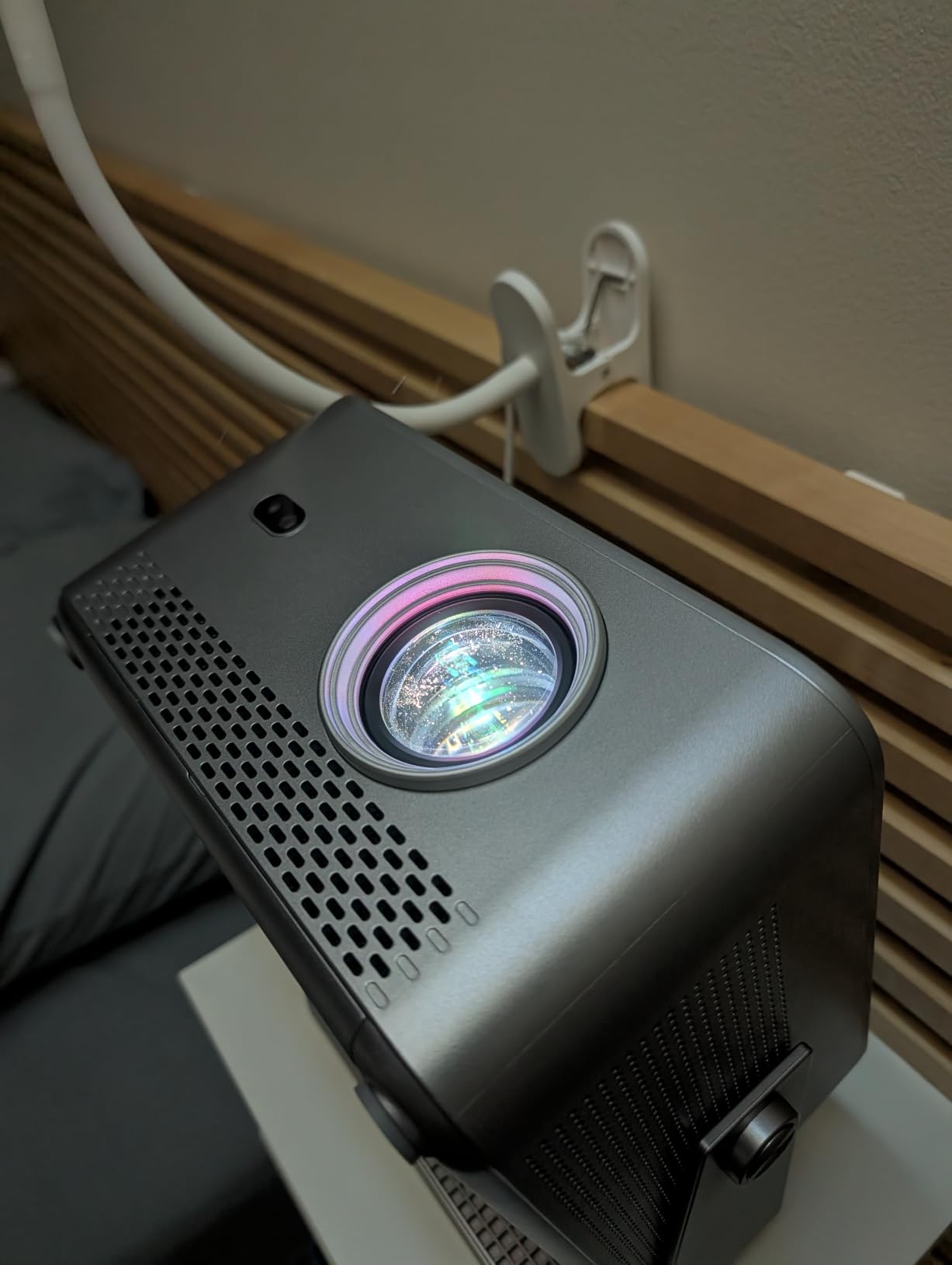 Magcubic 4K Smart Projector with WiFi and Bluetooth, 800 ANSI, TV Stick Built-in, Auto Focus & Keystone, Voice Control, 180° Rotatable Portable Movie Projector for Home Theater Outdoor Bedroom customer photo 2