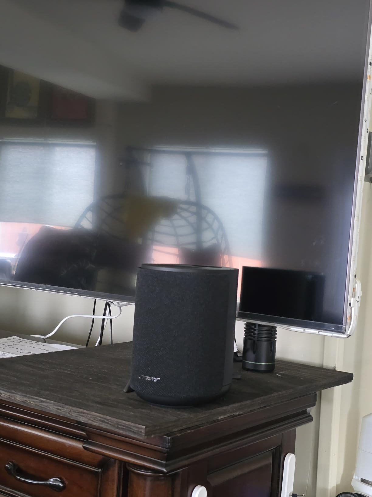 Bose New Lifestyle Ultra Speaker, Wireless Home Speaker, TrueSpatial Audio, CleanBass, AirPlay & Google Cast, Black customer photo 2