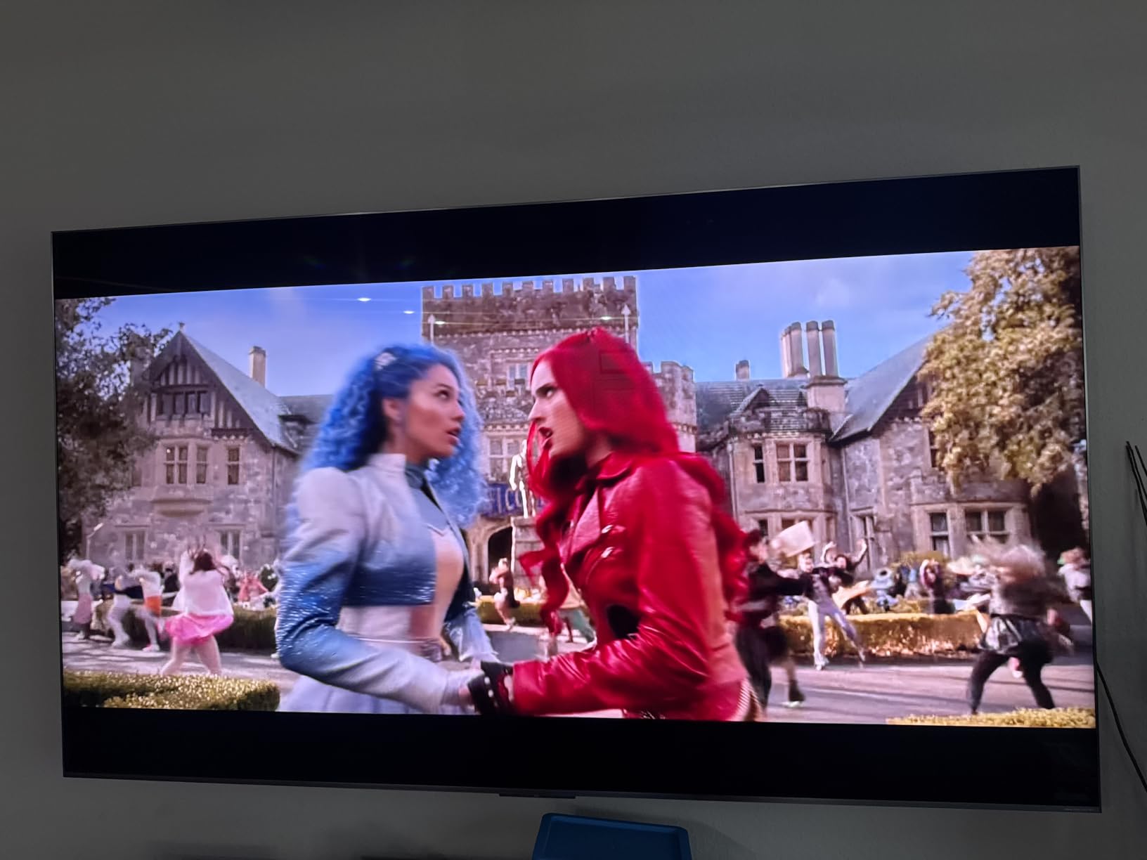 TCL 98 Inch Class QM8L Series | SQD-Mini-LED QLED Smart TV | 98QM8L, 2026 Model | 144Hz | Ultimate Color Brightness & Contrast | Google AI Bang & Olufsen | Voice Control Gaming Streaming Television customer photo 2