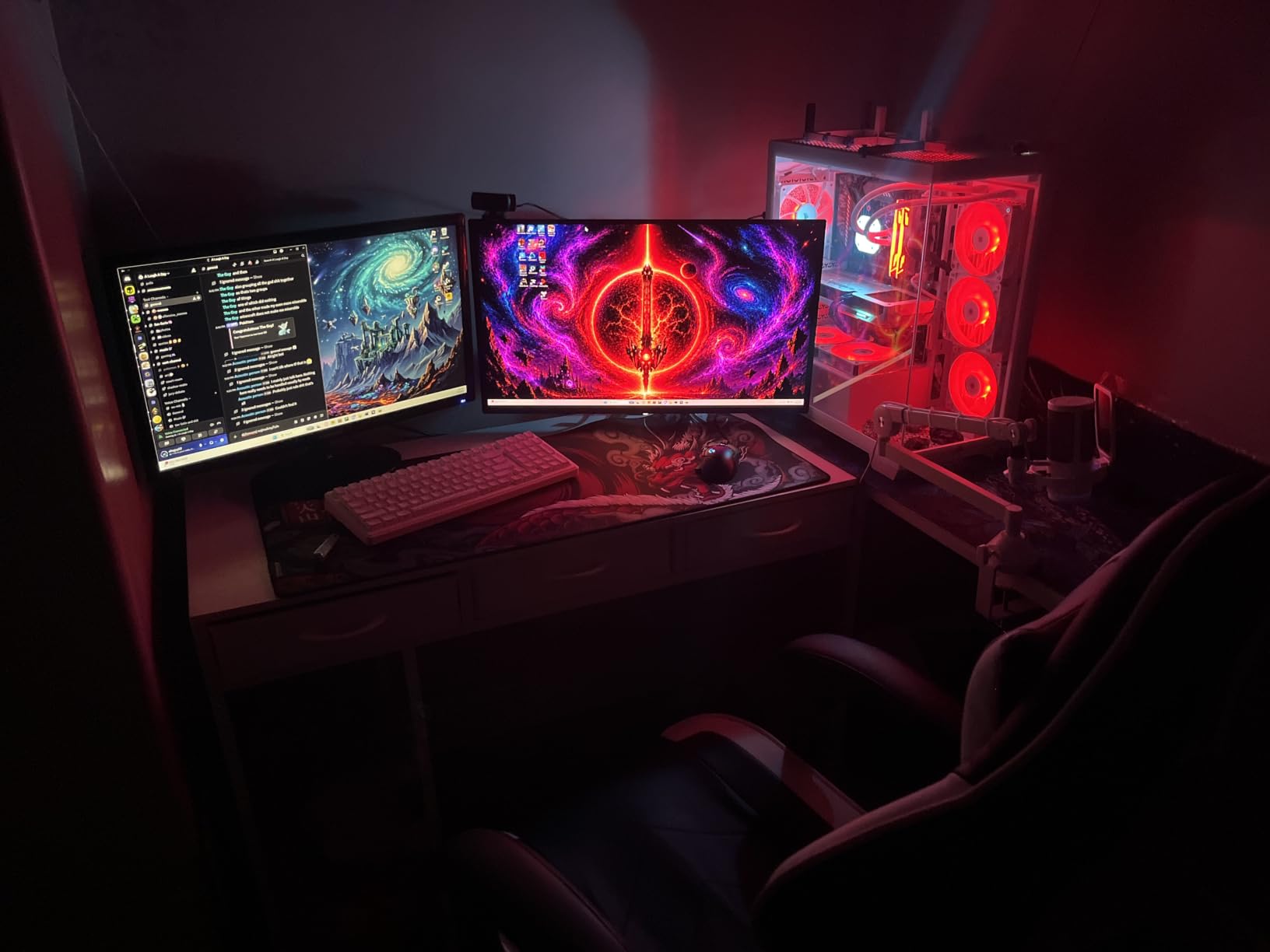 AOC 27 Inch OLED Gaming Monitor (QD-OLED), 1440p QHD 2560x1440, 240Hz, 0.03ms, HDMI 2.1, G-SYNC Compatible, HDR True Black, Height Adjustable Stand, USB Hub, Q27GAZDV customer photo 1